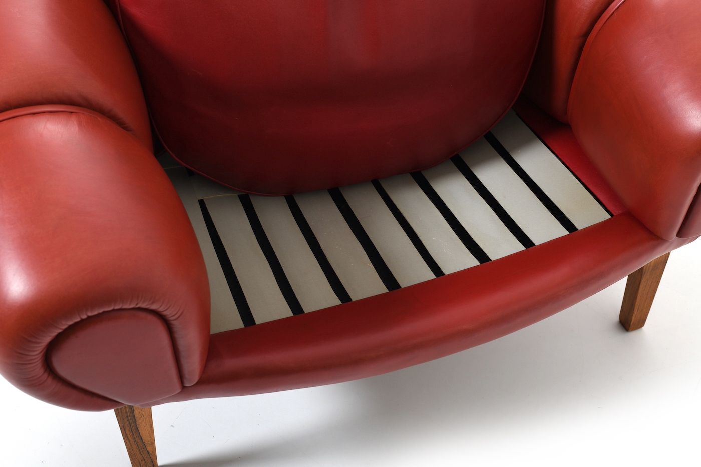 photo buy Original And Rare Danish „Croissant“ Easychair By Illum Wikkelsø 1950s