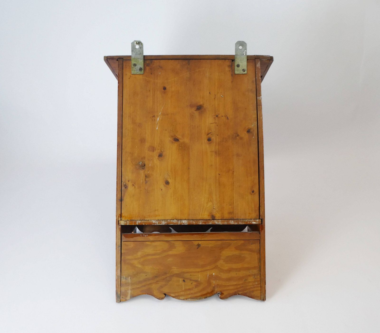 photo furniture Wooden Mirror Wall Cabinet With Hooks And Ornaments, Vintage Apothecary With Mirror And Shelves, Medicine Cabinet