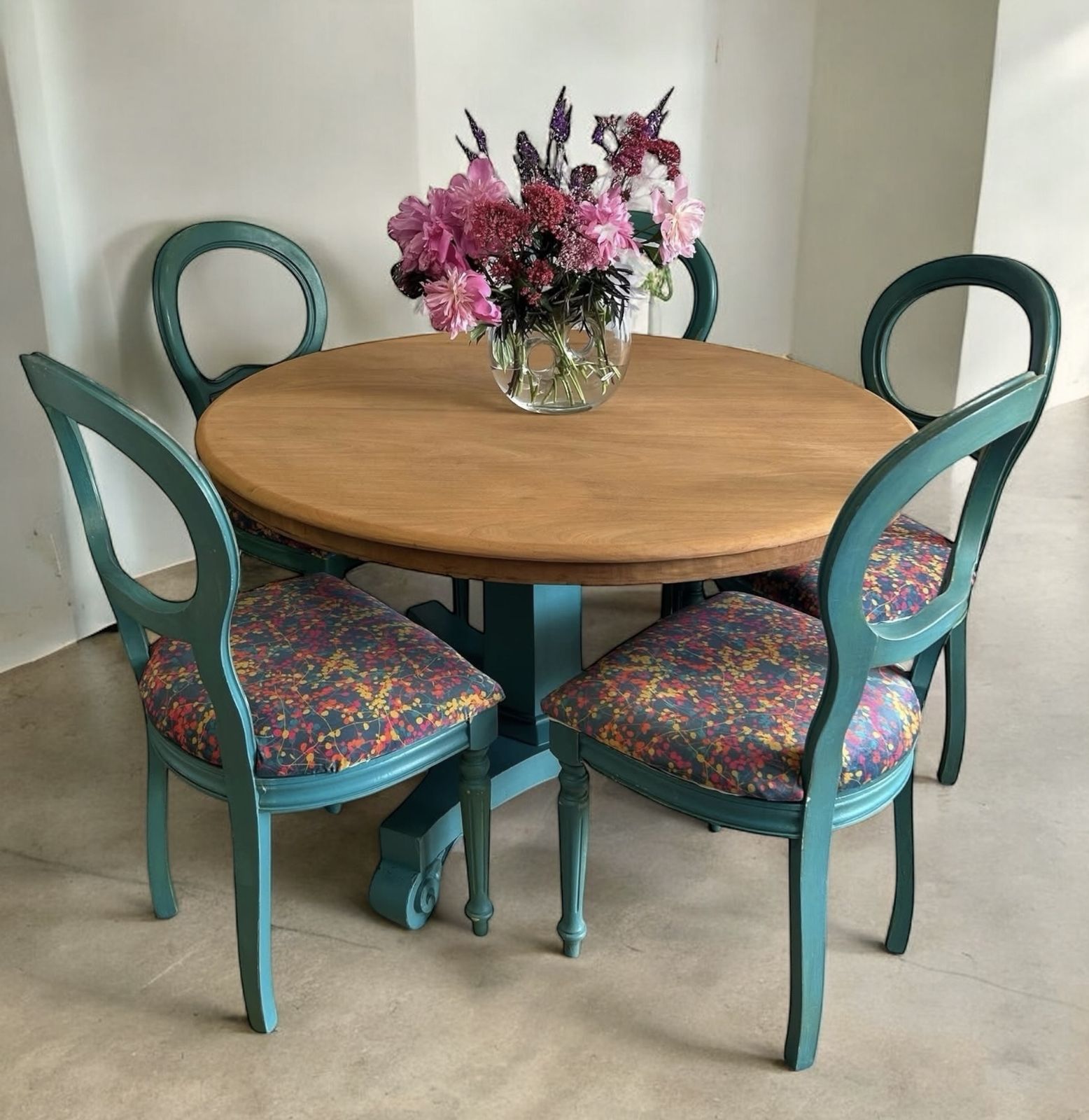 Set Of Six Hand Finished Dining Chairs In Farrow & Ball "Vardo" With Clarissa Hulse Velvet photo Furniture