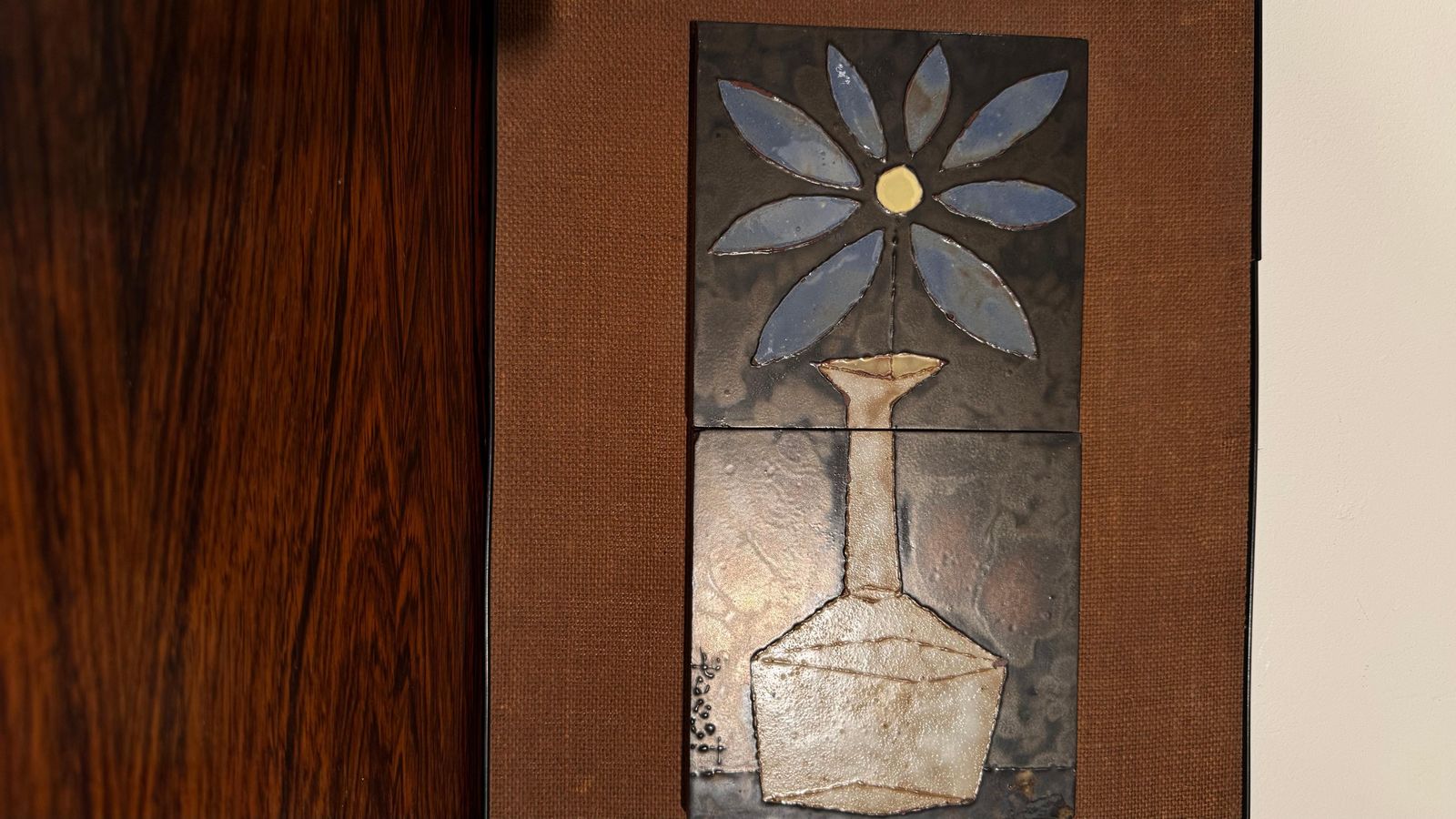 photo furniture Wall Mounted Tiles Decorative Vase With Flower, Poost, Belgium Artist