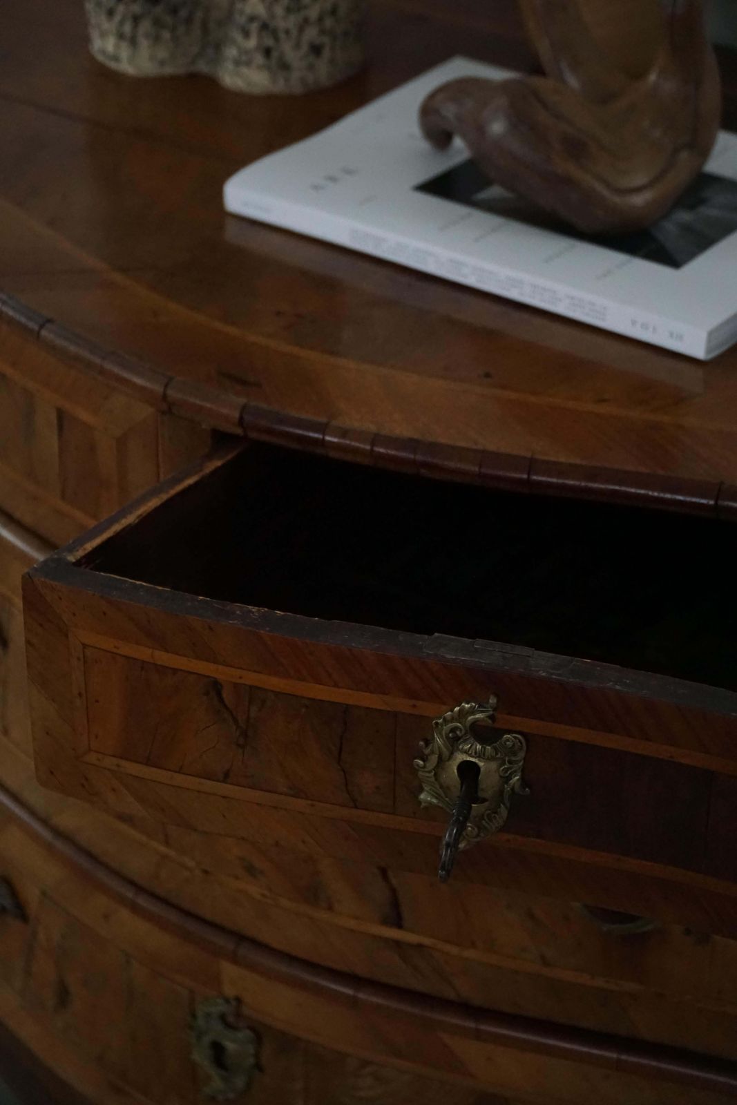 18th Century, Antique Serpentine Front Danish Baroque Walnut Chest Of Drawers photo 2793.0