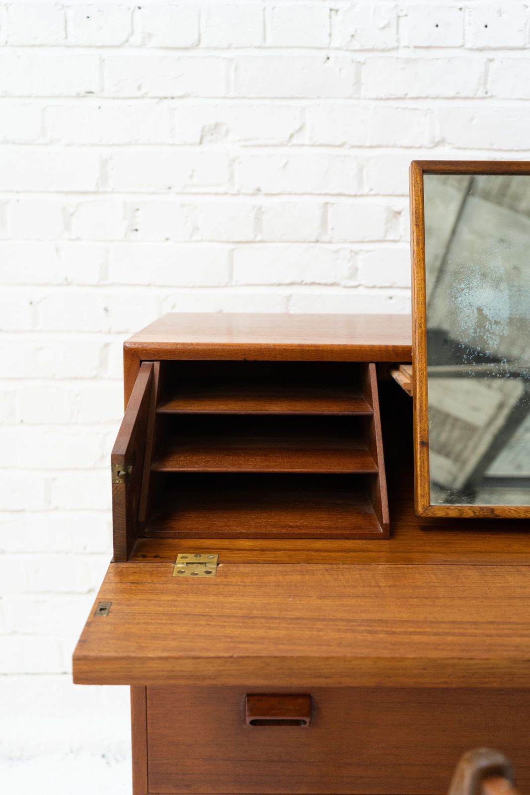 1250.0 Borge Mogensen Vanity Chest For Soborg Mobler photo