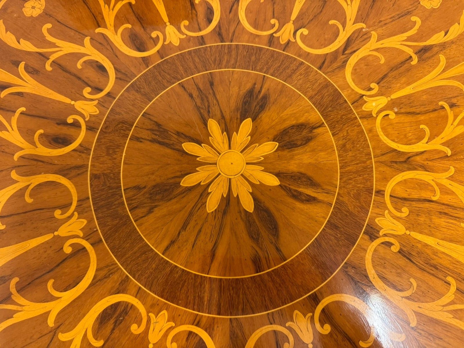 photo for sale Stunning Round French Kingwood Marquetry Inlaid Centre Table/Accent Table
