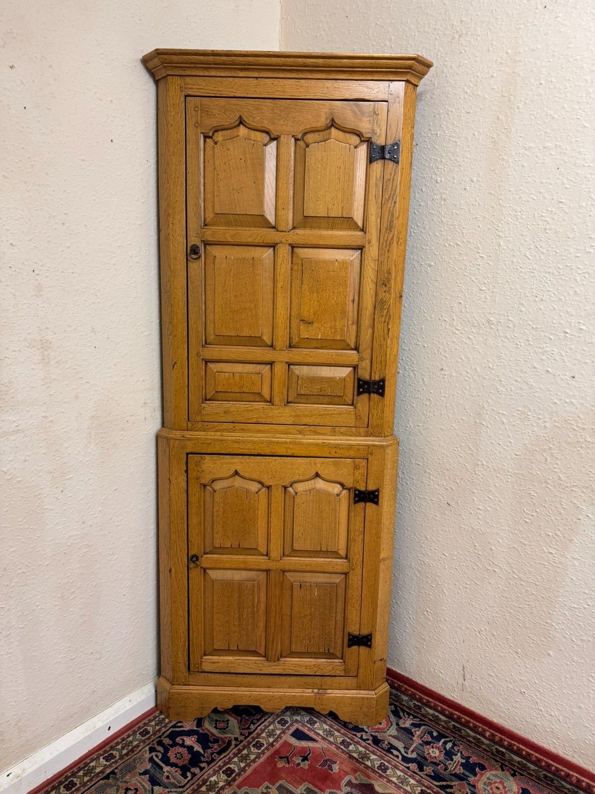 Outstanding Quality Light Oak Panelled Corner Cupboard photo for sale