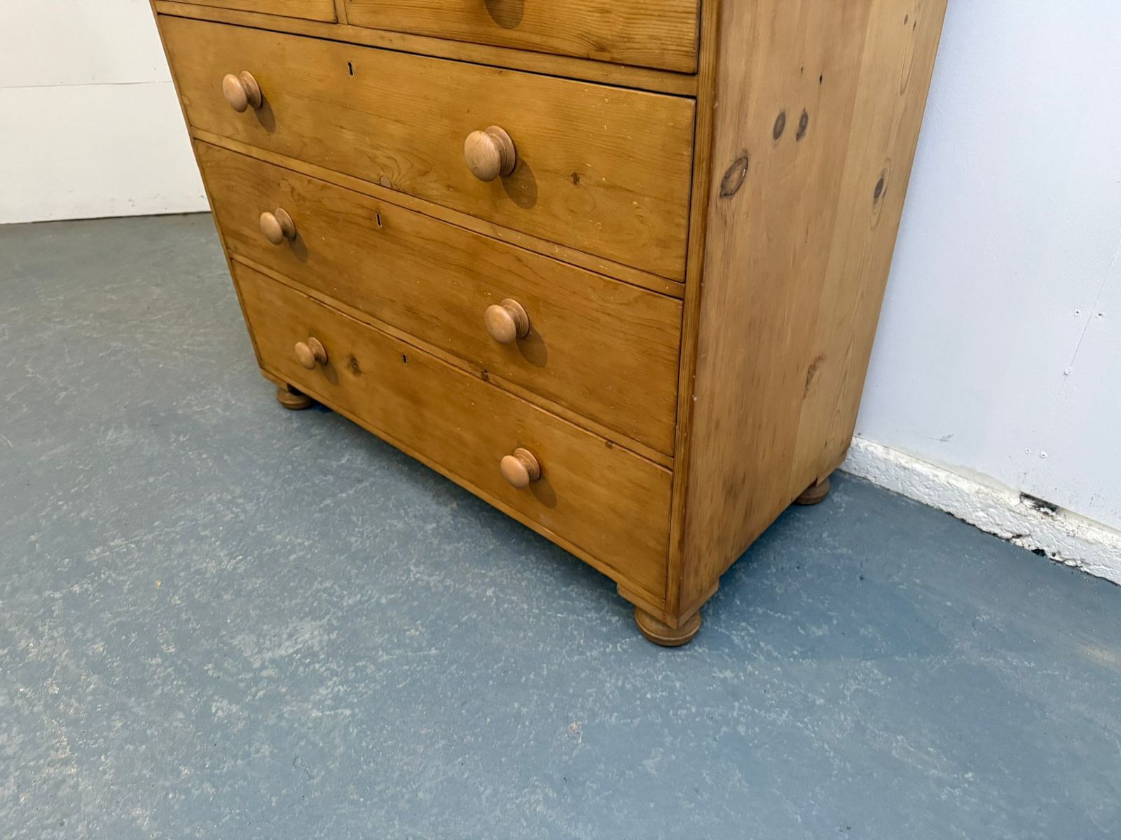 A Fabulous Pine Victorian Large Waxed 5 Drawer Chest Of Drawers photo vintage