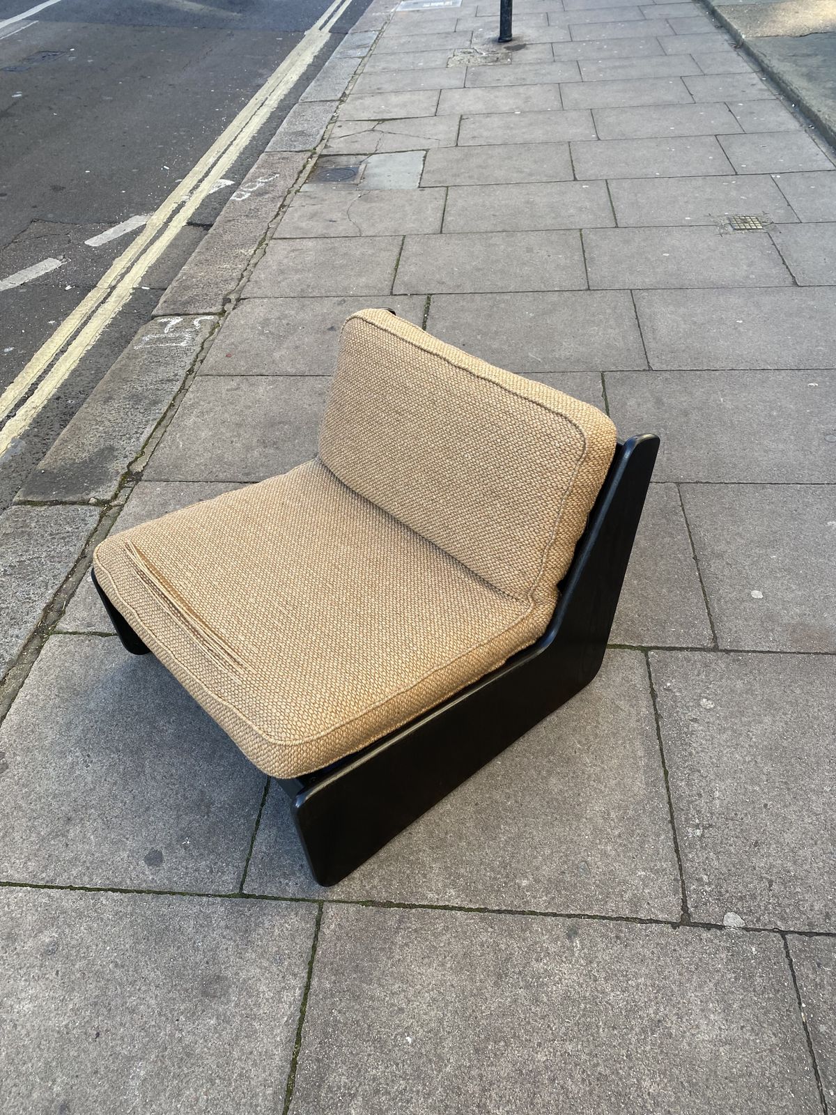 photo vinterior 1960s, Carl Straub Lounge Armchair Vintage 1970s Boucle Midcentury Wood