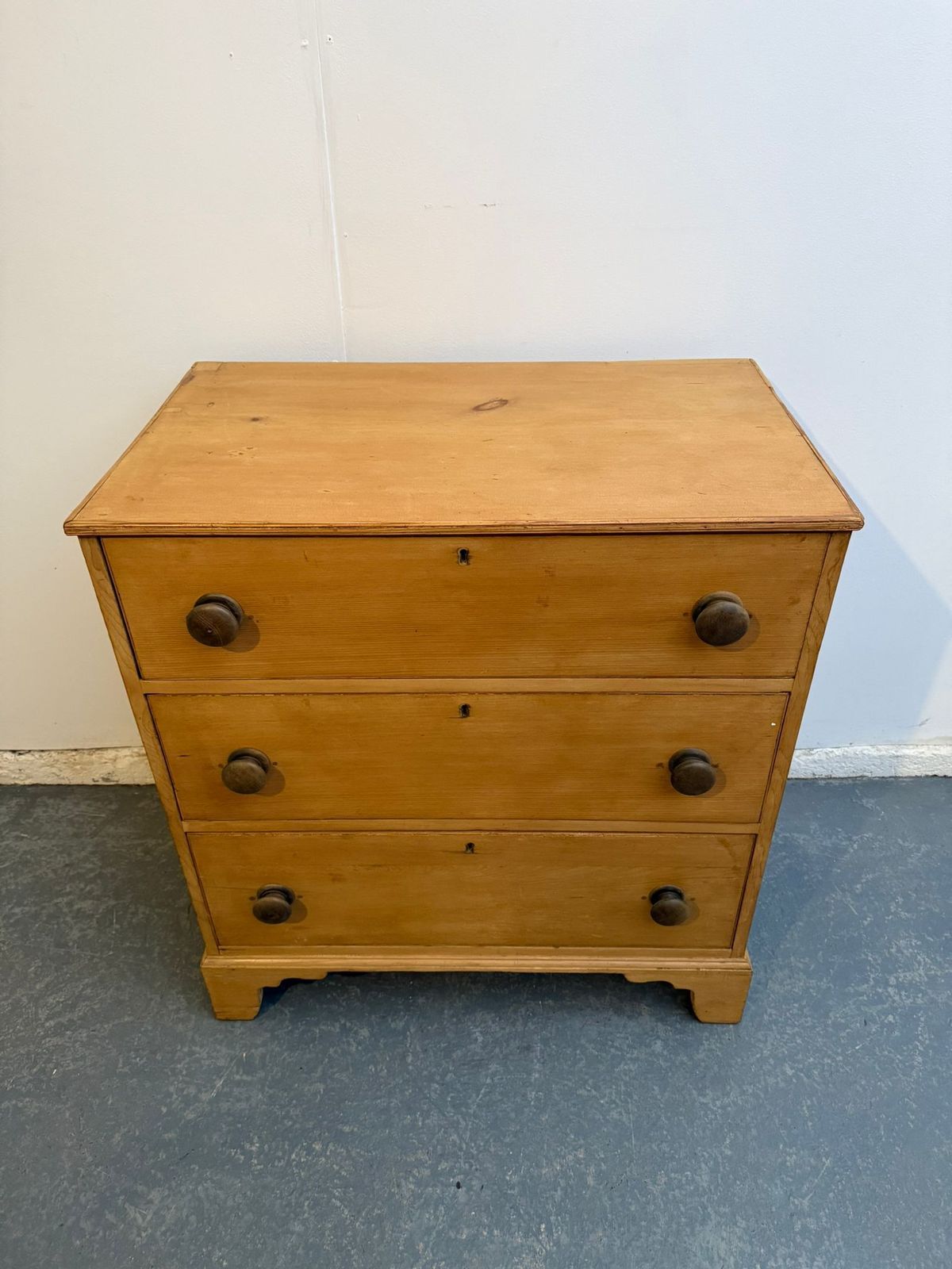 A Regency / Georgian Pine Small Waxed 3 Drawer Chest Of Drawers photo furniture