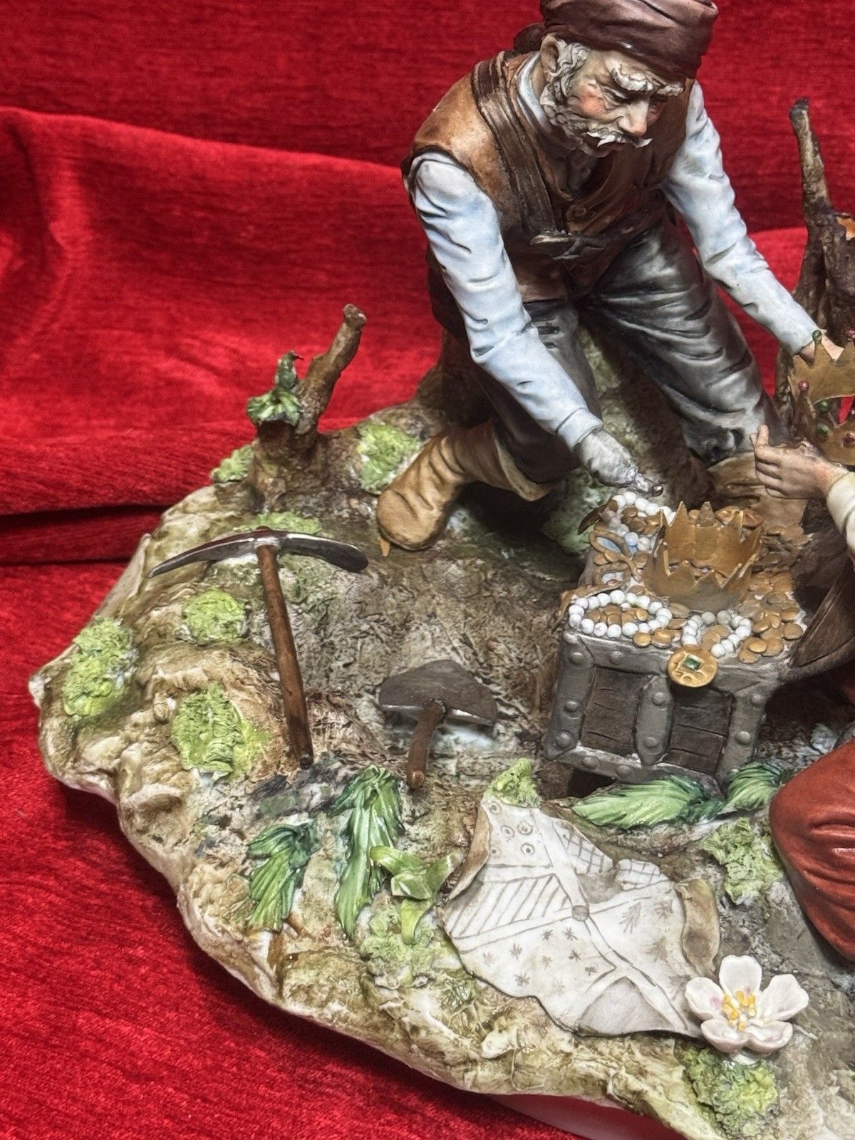 Large Italian Capodimonte Porcelain Figurine 'The Pirates Hidden Treasure'signed photo vintage