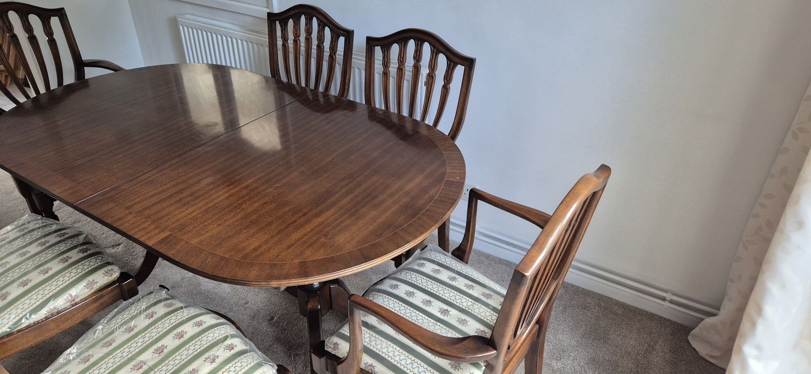 Strongbow Furniture Collection   Dining Table And Chairs photo Furniture