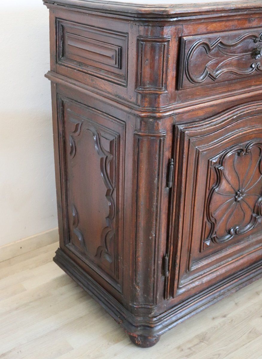 Antique Sideboard In Solid Walnut With Plate Rack, 1680s photo vintage