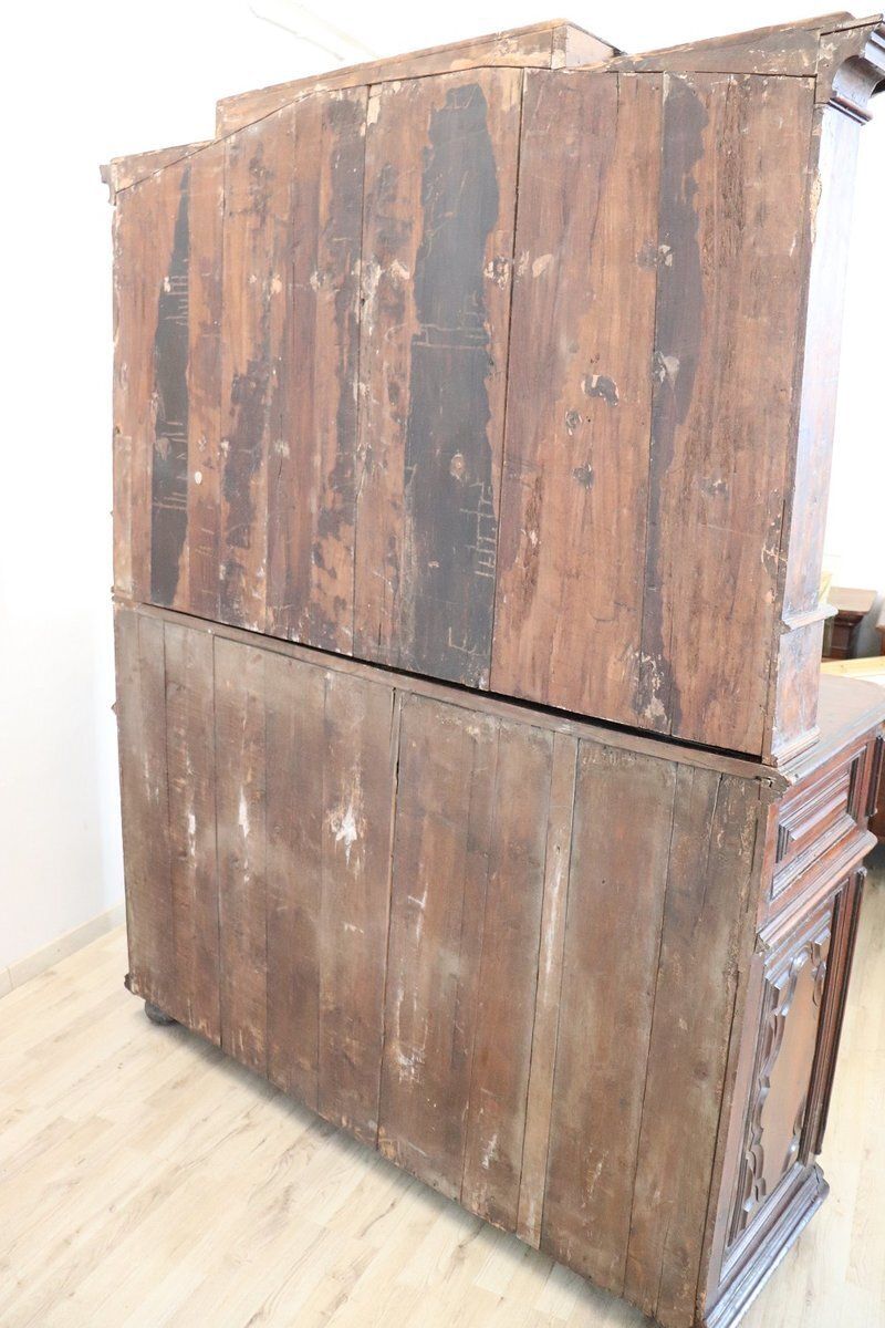 photo vinterior Antique Sideboard In Solid Walnut With Plate Rack, 1680s