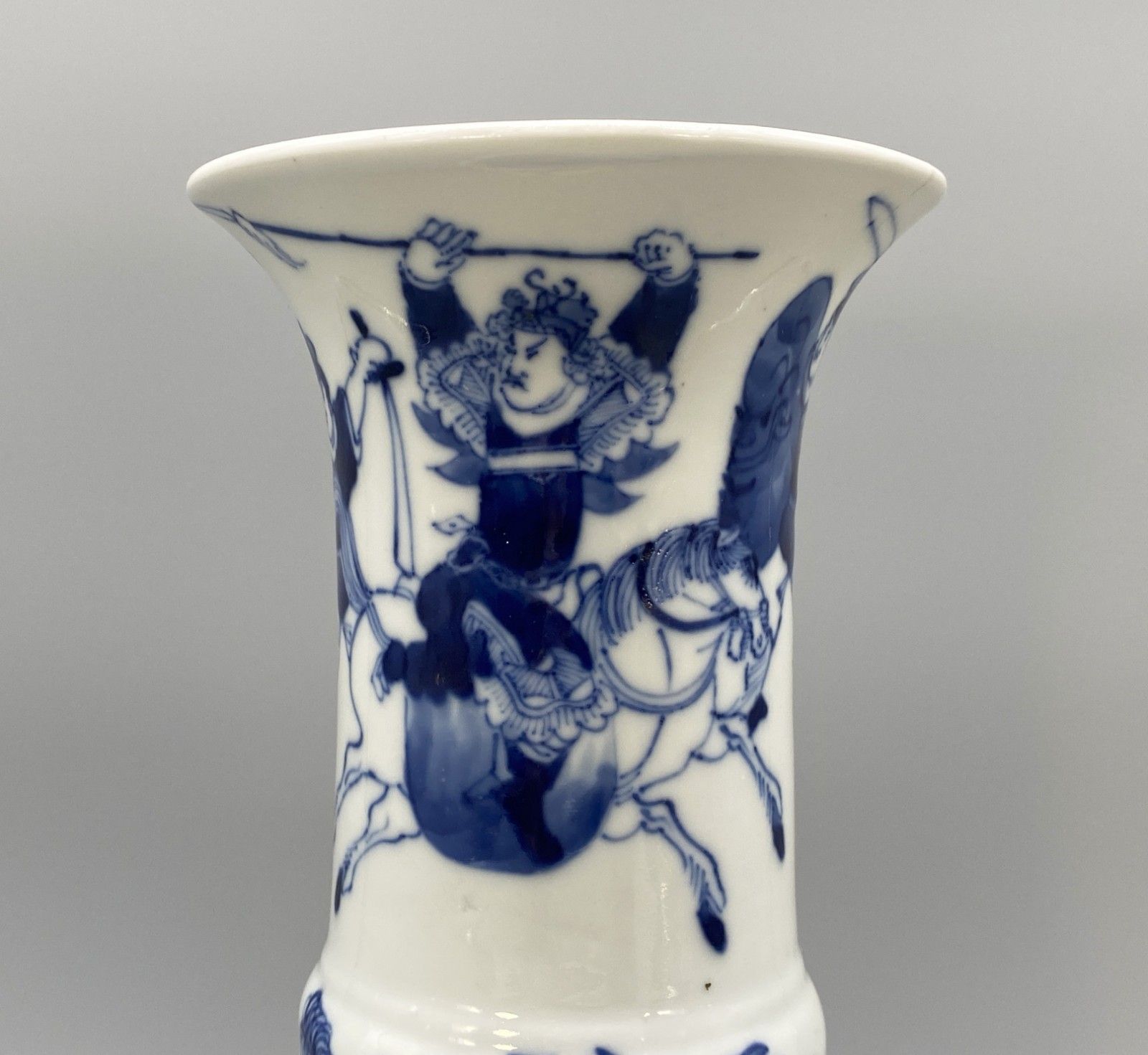 Early 19thc Chinese Gu Shaped Kangxi Style Blue And White Porcelain Beaker Vase photo Home Decor