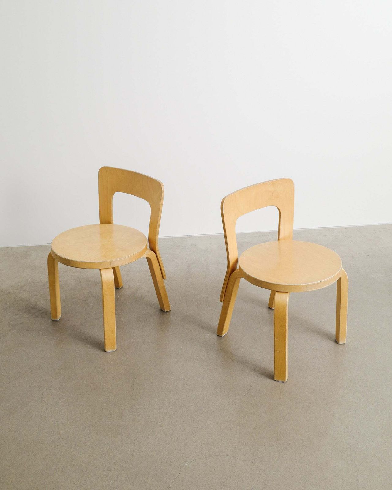 Pair Of Birch Wooden "N65" Children Chairs By Alvar Aalto Produced By Artek Finland 1990 photo for sale