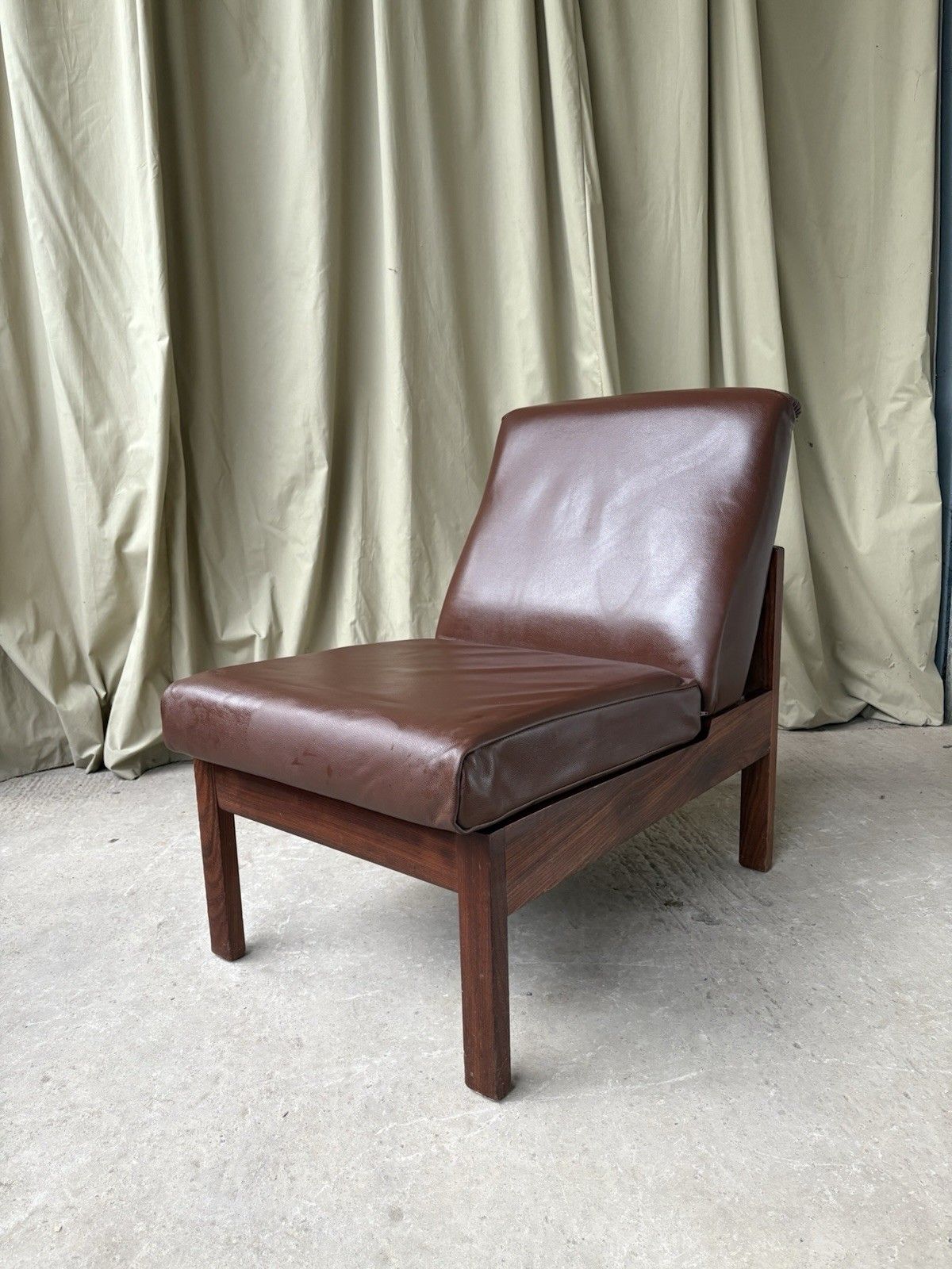 Vtg Mid Century Leather Lounge Chair Danish Scandi Retro R1029 photo Furniture
