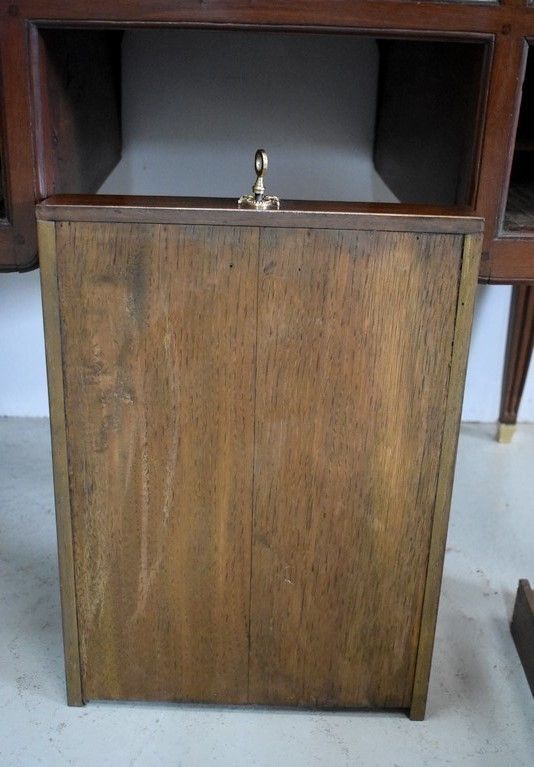 3661.65 Dresser Louis XVI For Men In Mahogany 18th Century photo