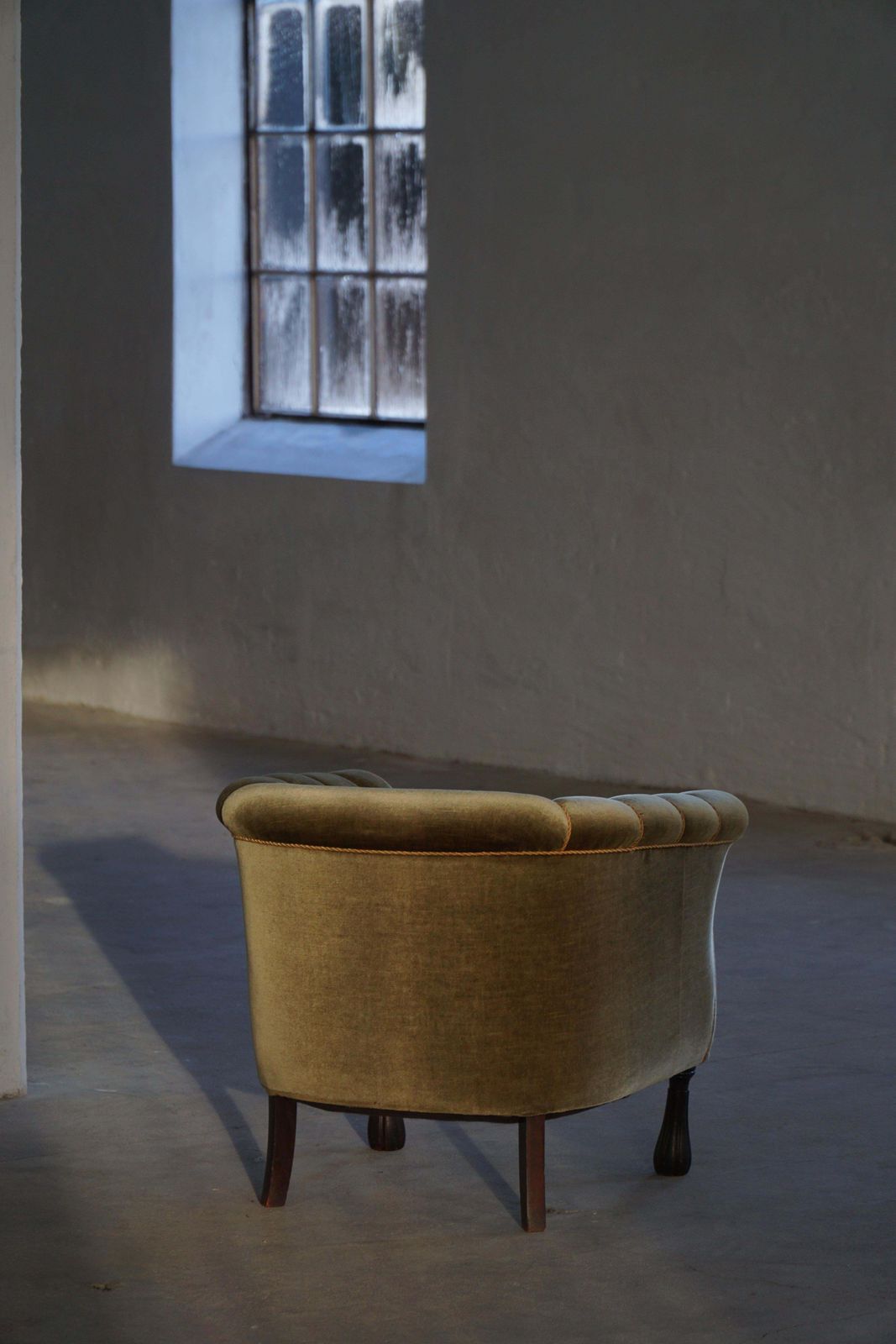 Mid 20th Century, Pair Of Danish Shell Lounge Chairs In Green Velvet, 1940s photo Furniture