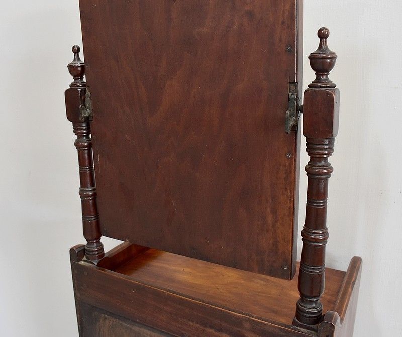 1662.42 Mahogany Dressing Table 20th Century, England photo