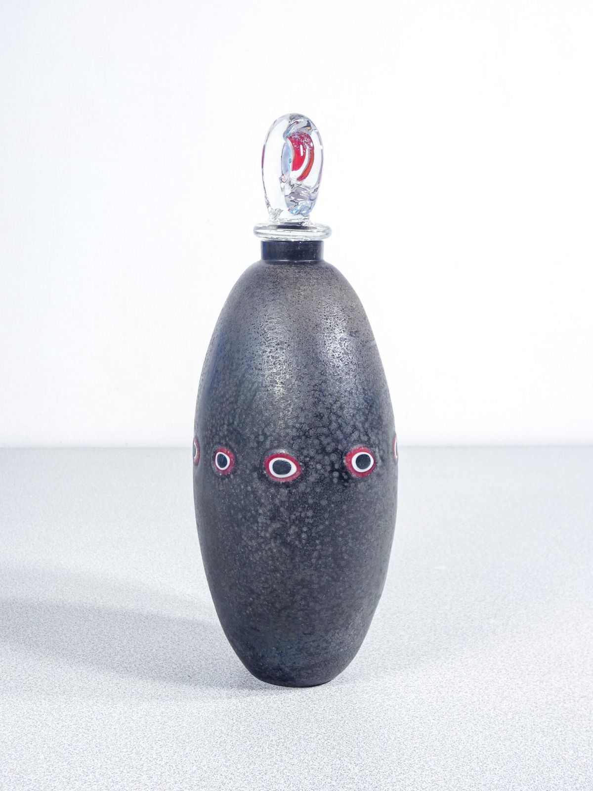 Pair Of Bottles From The Scavo Series, Design Alfredo Barbini. Murano, 70s photo vinterior