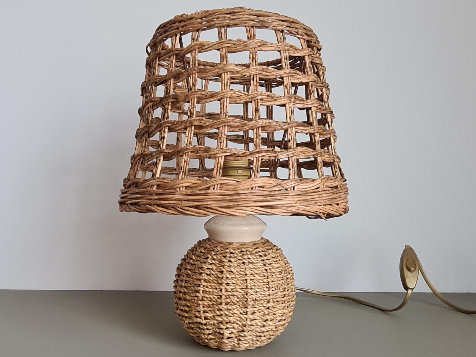 Vintage Wicker And Rattan Lamp – Natural Boho Lamp – Woven Lampshade – 1970s Wabi Sabi Decor – Mid Century photo 177.0