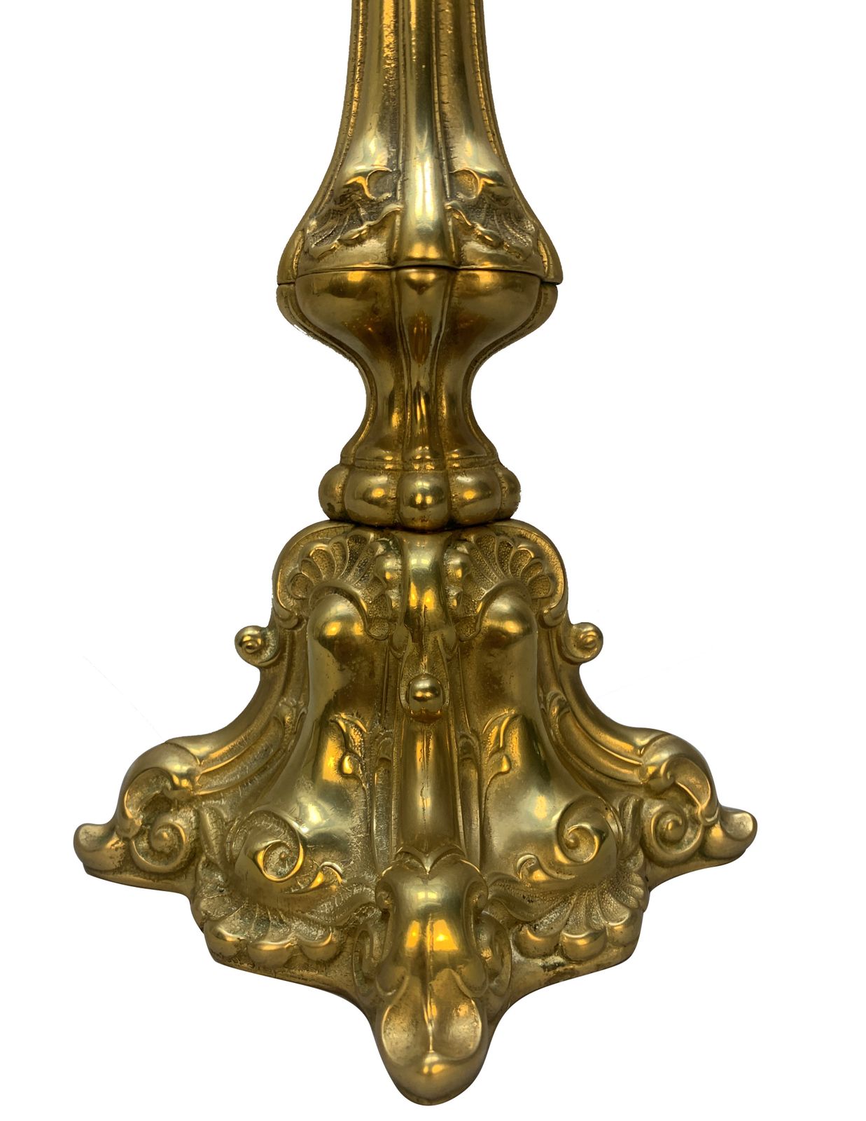 A Pair Of XIX Century English Gilt Brass Candlesticks photo Home Decor