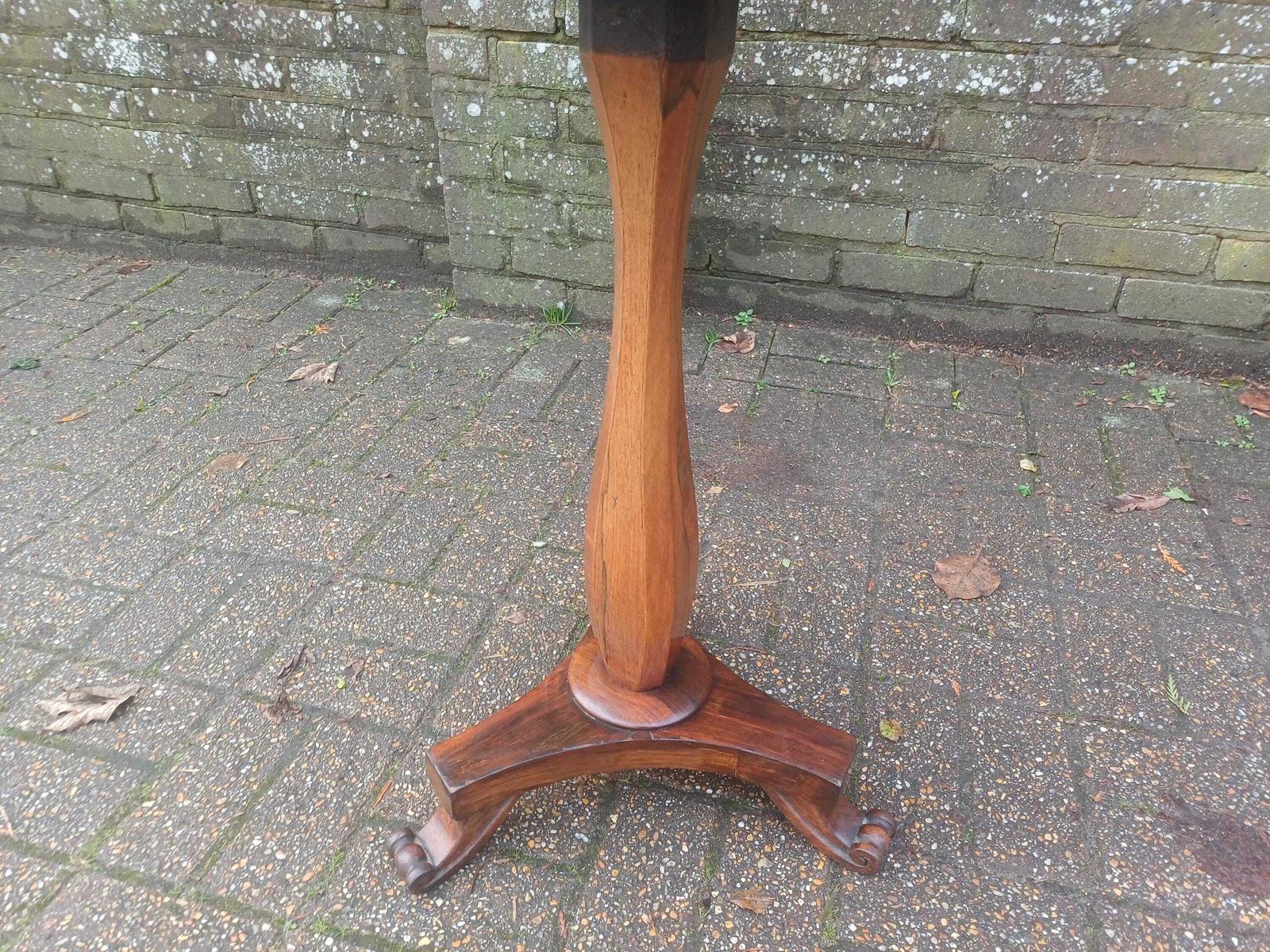 photo furniture Victorian Rosewood Occasional Side Table Antique Column Stand Pedestal Table Vintage Elegant English Wine Lamp Hall Table