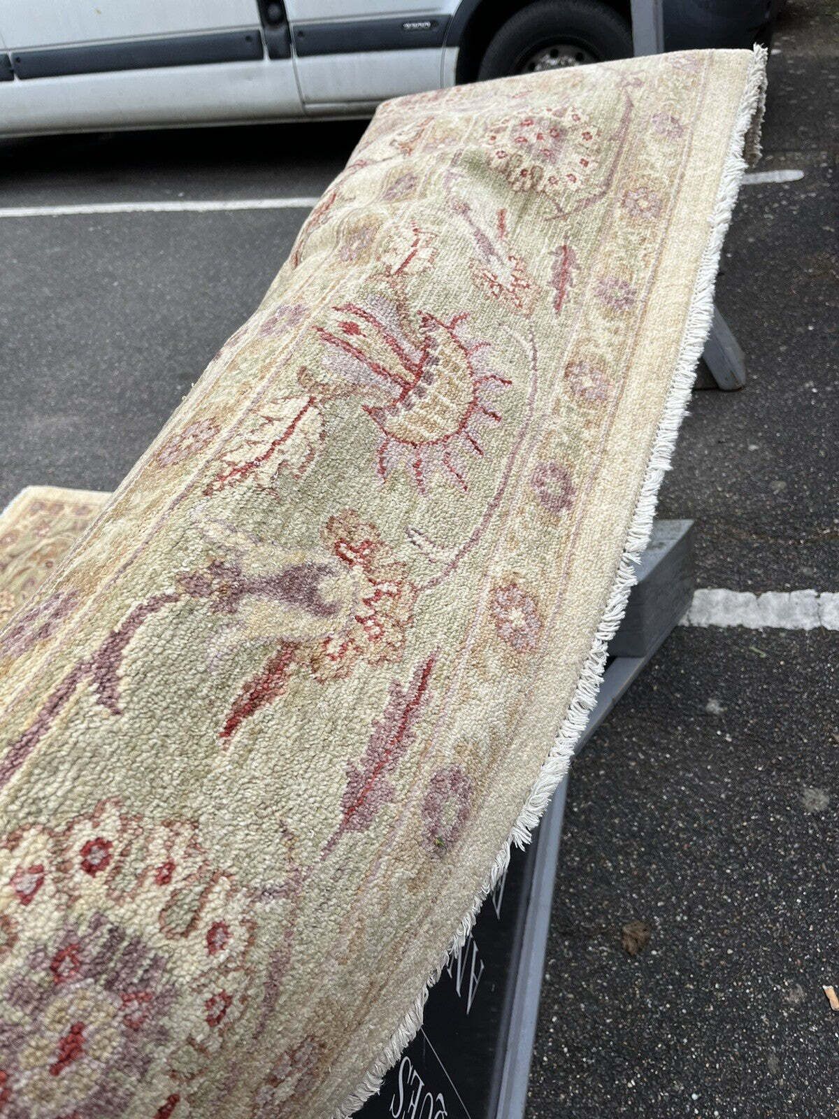 photo for sale Large Country House Carpet/ Rug, Superb Quality. Floral Pattern. 264 X 188 Cms