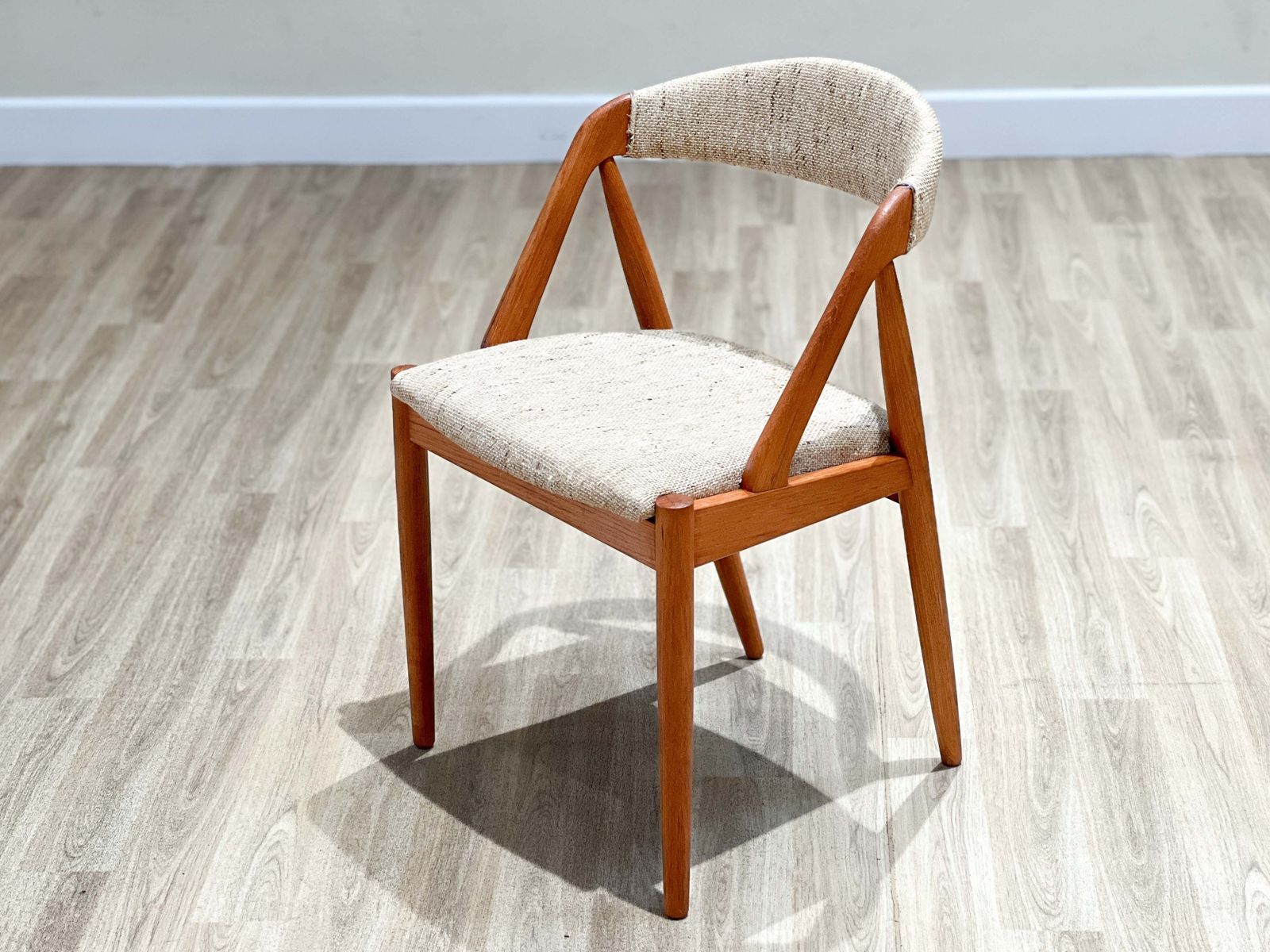 A Set Of 8 Teak Kai Kristensen For Bespoke Upholstery (Model 31) photo furniture