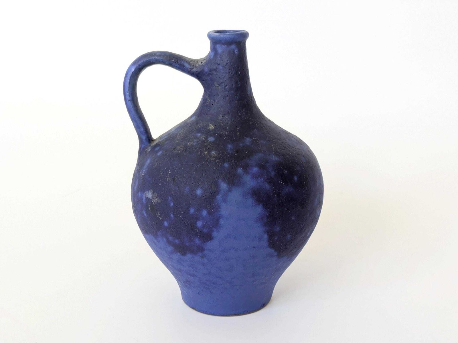 Midcentury Handle Vase By Heyne Keramik, Ultramarine Klein Blue Fat Lava, West Germany, 1960s photo vinterior