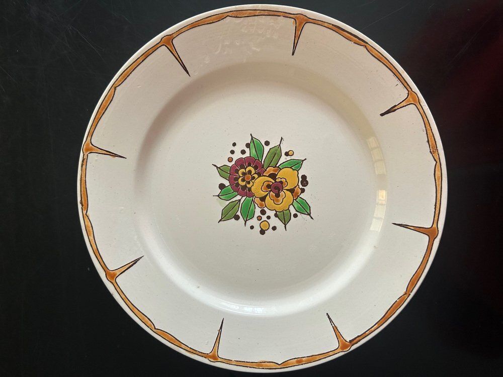 Art Deco Dishes And Plates From Boch Fréres La Louviére, 1920s, Set Of 8 photo buy