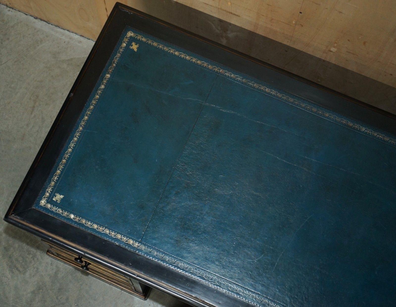 3950.0 Antique 19th Century Chinese Chinoiserie Kneehole Desk Napoleonic Blue Leather photo