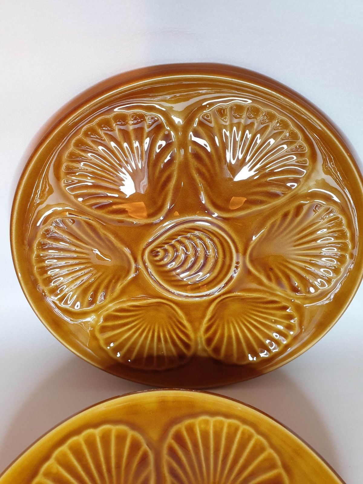 Vintage keramische oesterplaten, schaal voor zeevruchten, Thanksgiving Table photo vinterior