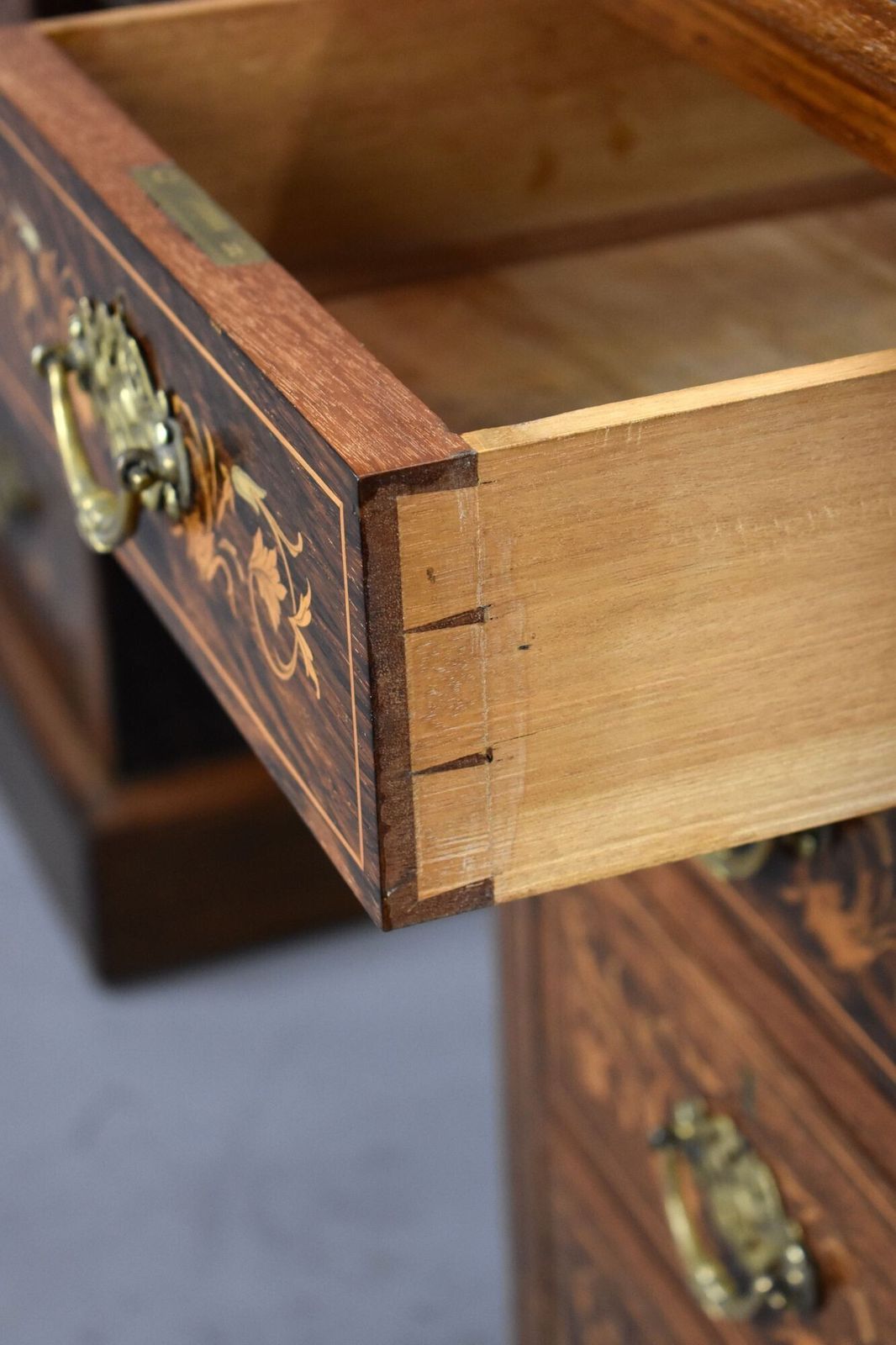 3000.0 Victorian Rosewood & Marquetry Desk photo