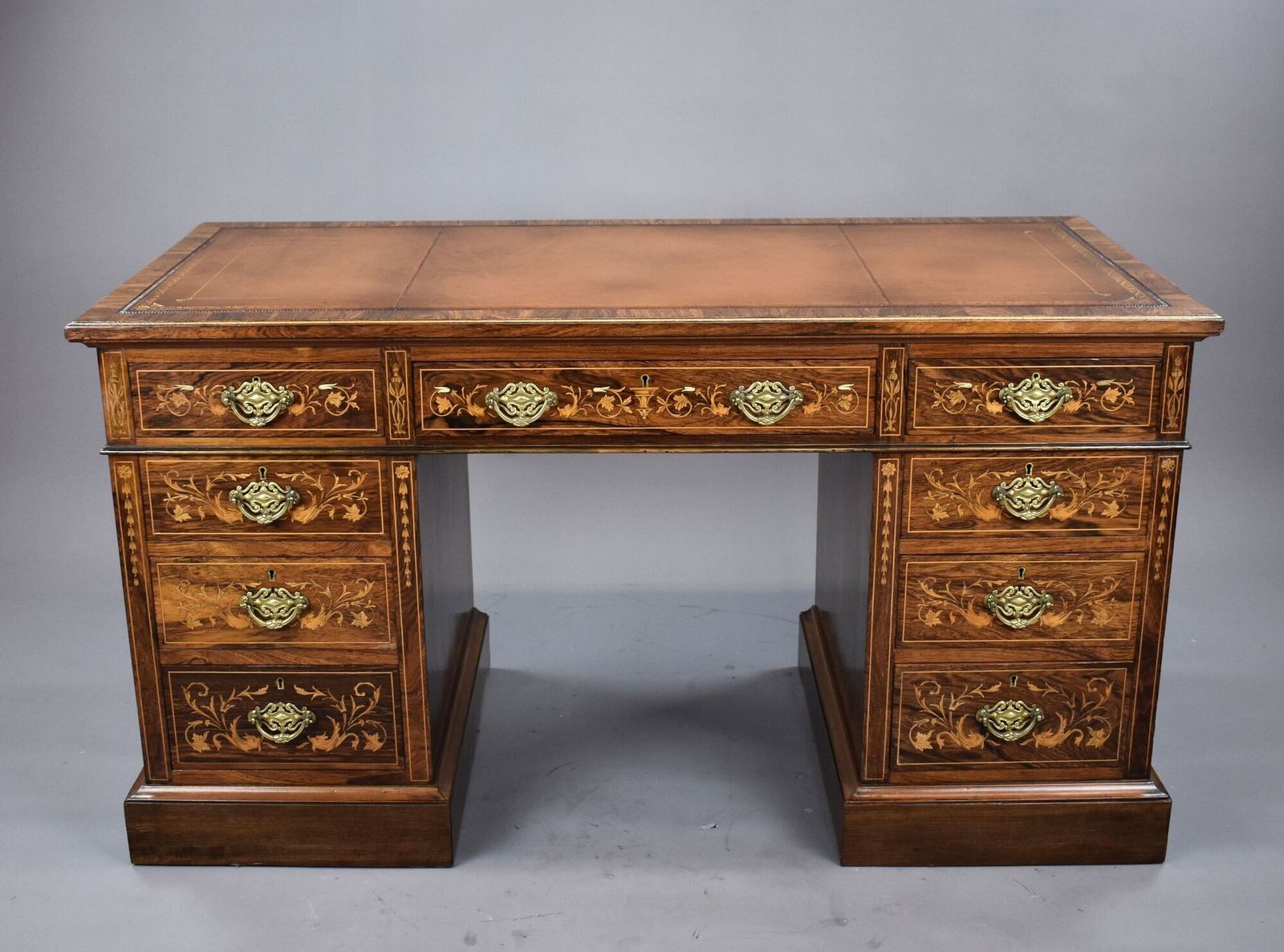 photo vinterior Victorian Rosewood & Marquetry Desk
