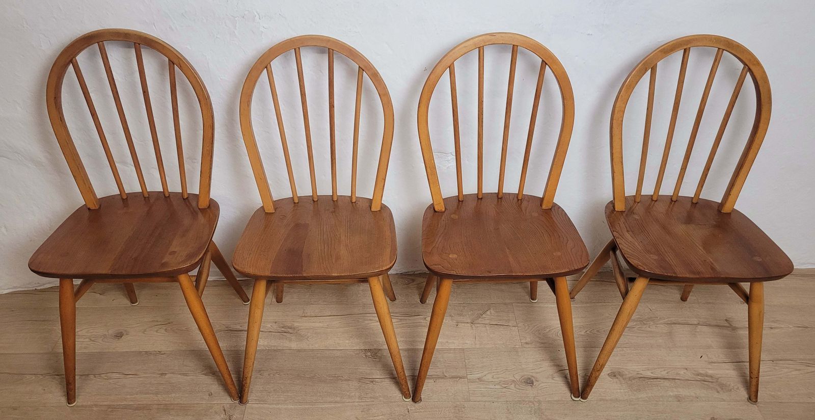 photo vintage Ercol Dining Set Windsor 400 Drop Leaf Table Hoop Back Chairs