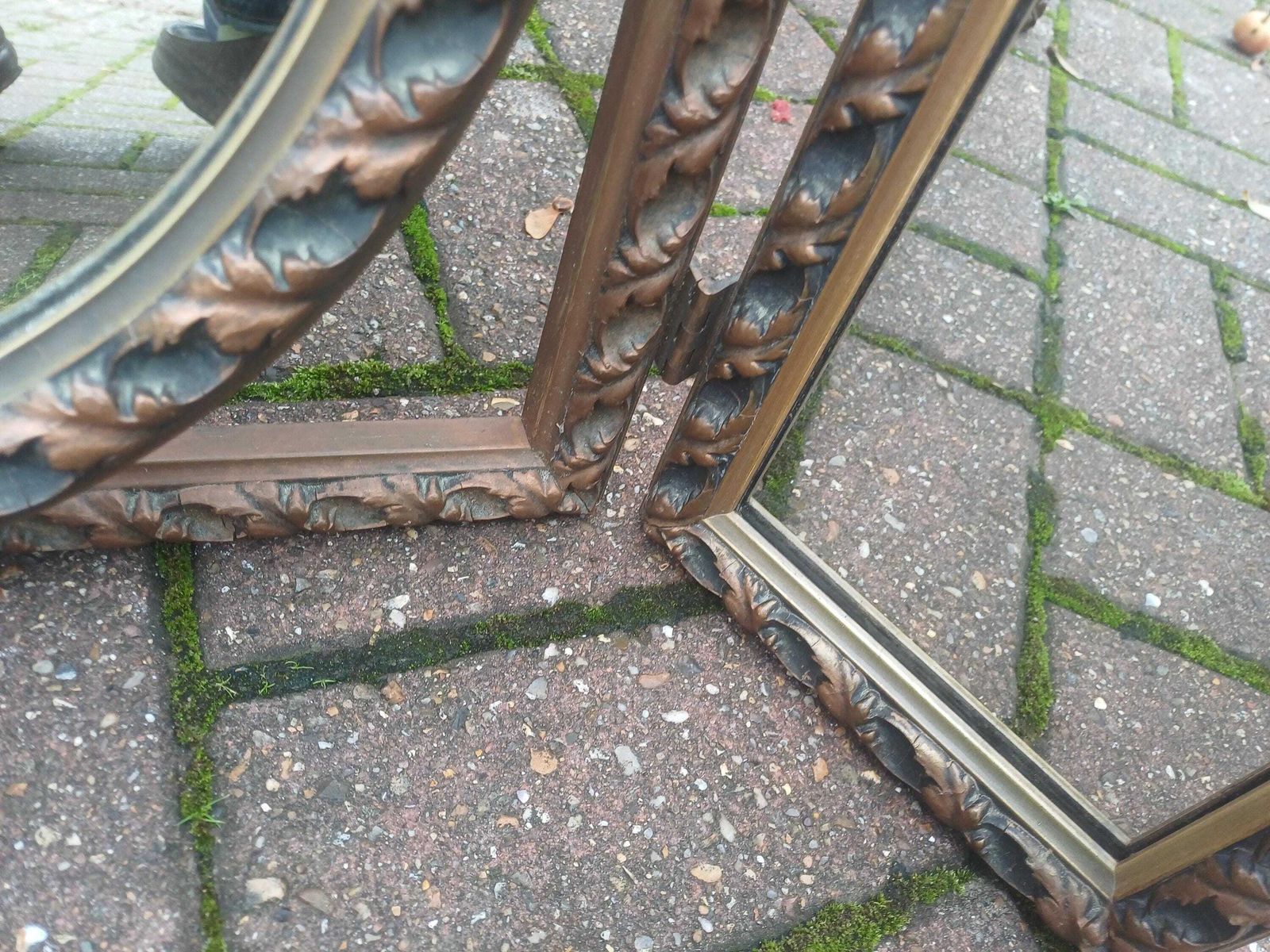 photo furniture Vintage Triple Dressing Table Mirror With Ornate Frame, Folding Vanity Mirror, Antique Bronze Blue Finish Tabletop Mirror, Art Deco Style