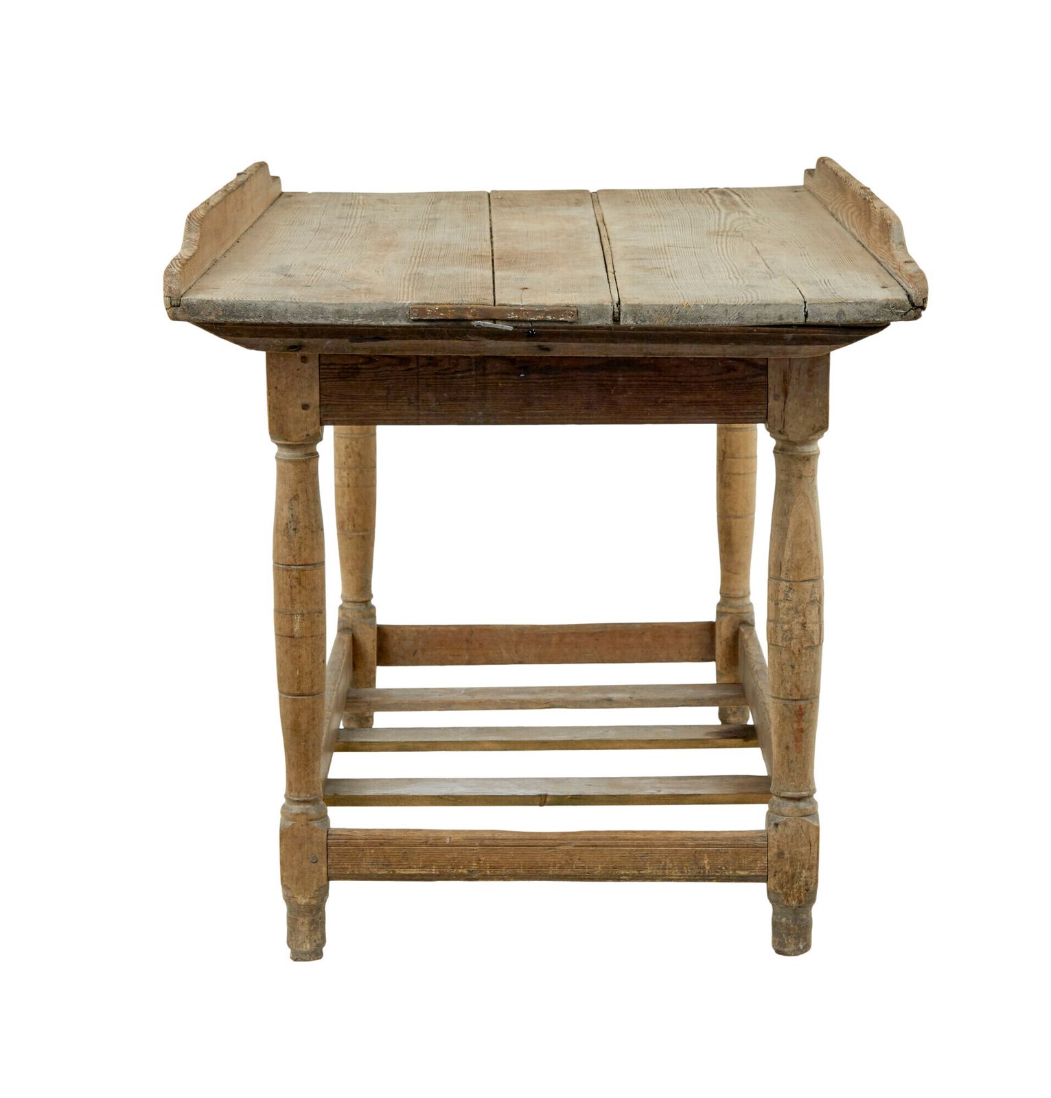 19th Century Swedish Pine Bakers Table photo vinterior