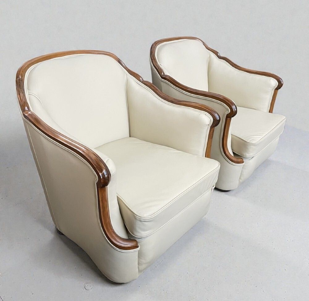 A Fine Pair Of Armchairs By Maurice Adams photo furniture