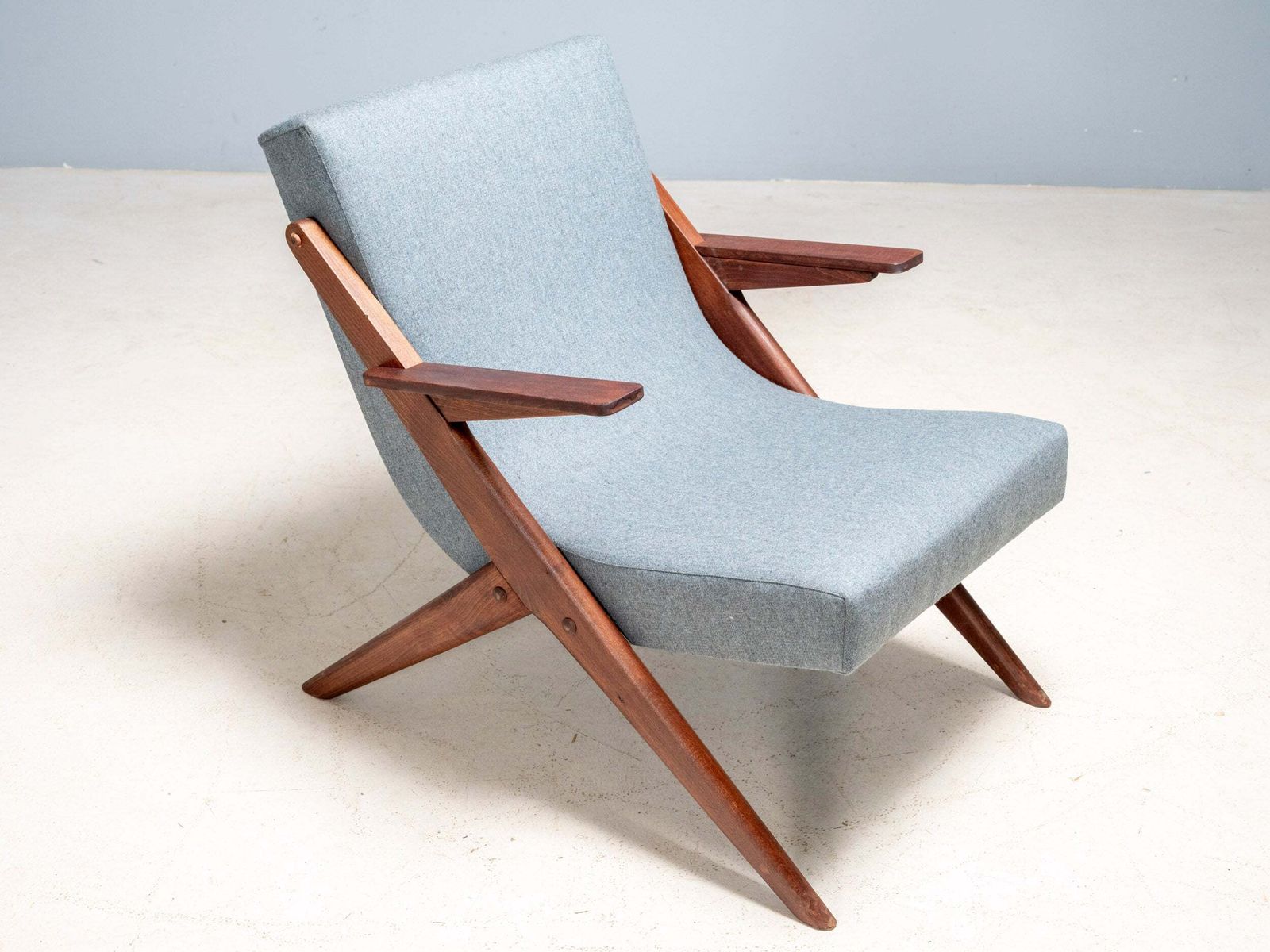Mid Century Modern Lounge Chair, Fully Restored Armchair, 1950s–1960s photo 1715.0