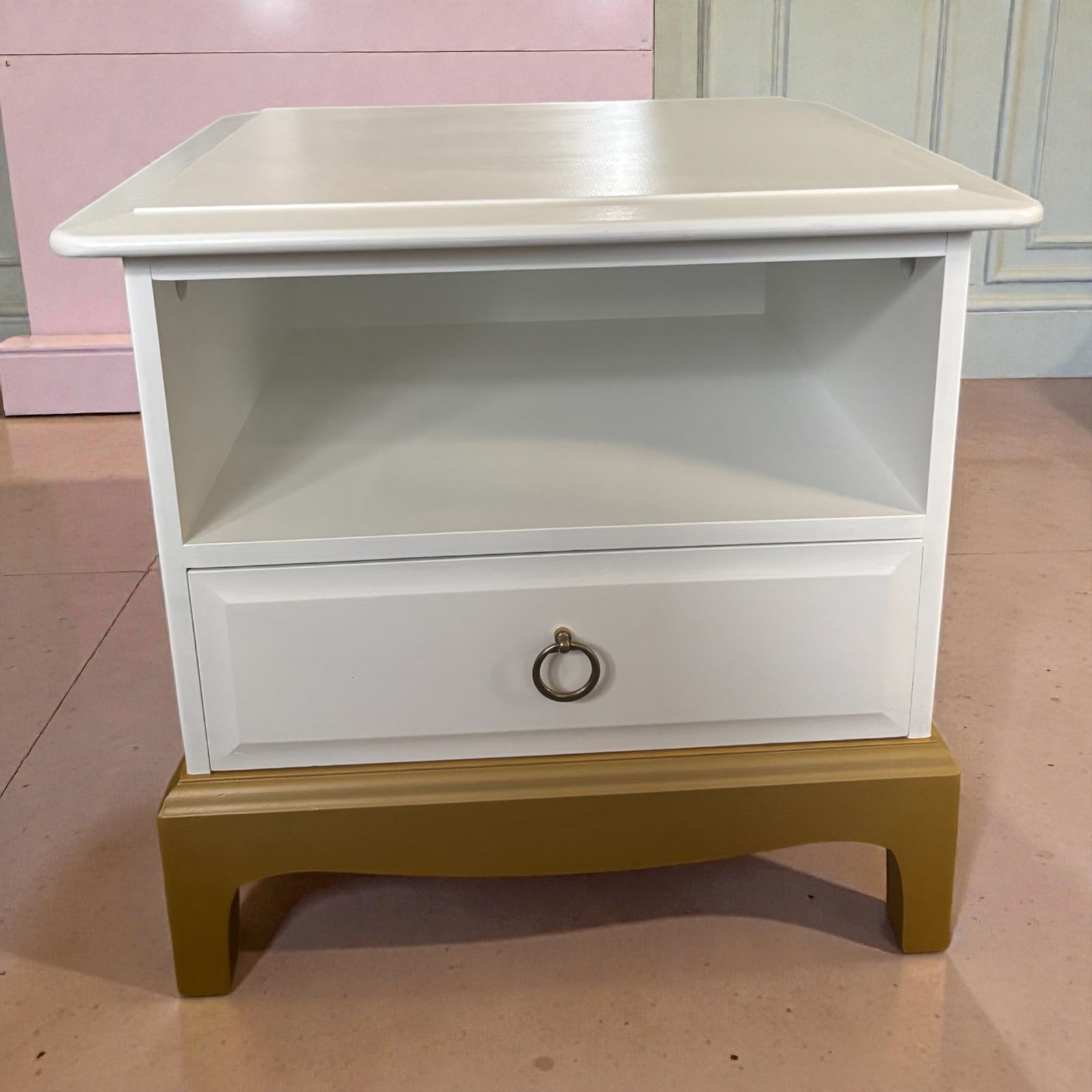 Stag Minstrel Bedside Table Farrow And Ball All White And Antique Gold photo 145.0