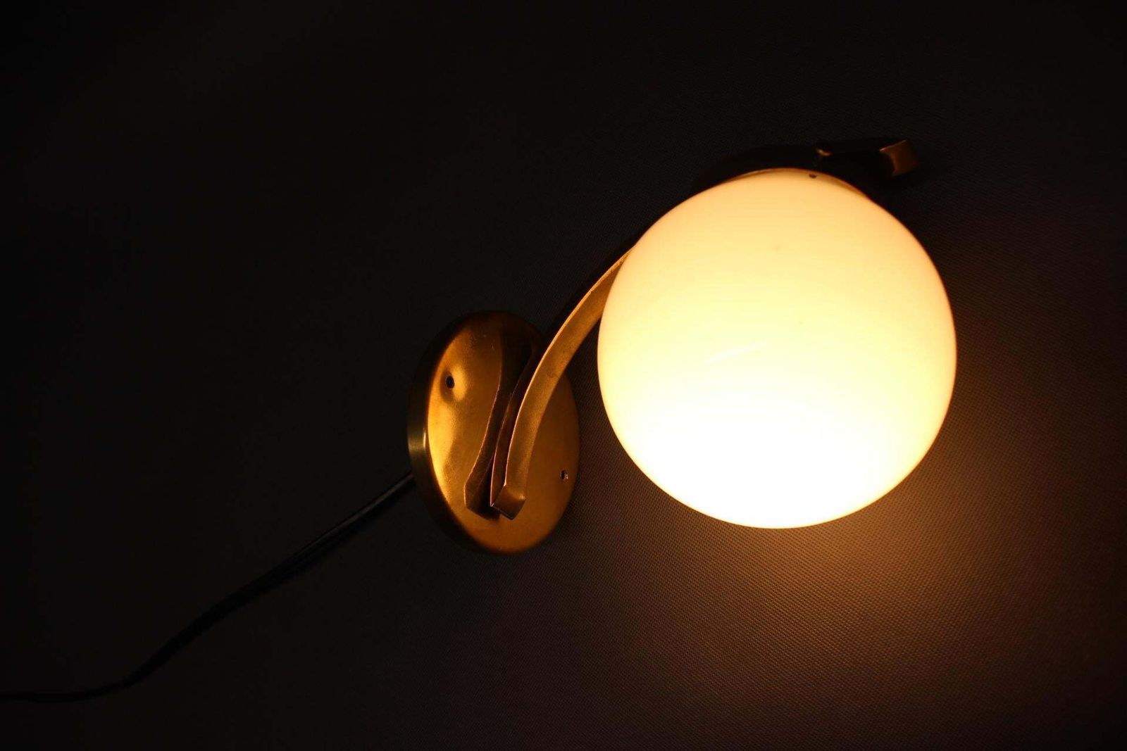 photo vinterior Pair Of Art Deco Brass Wall Lamps With Opaline Glass, Europe, 1930s
