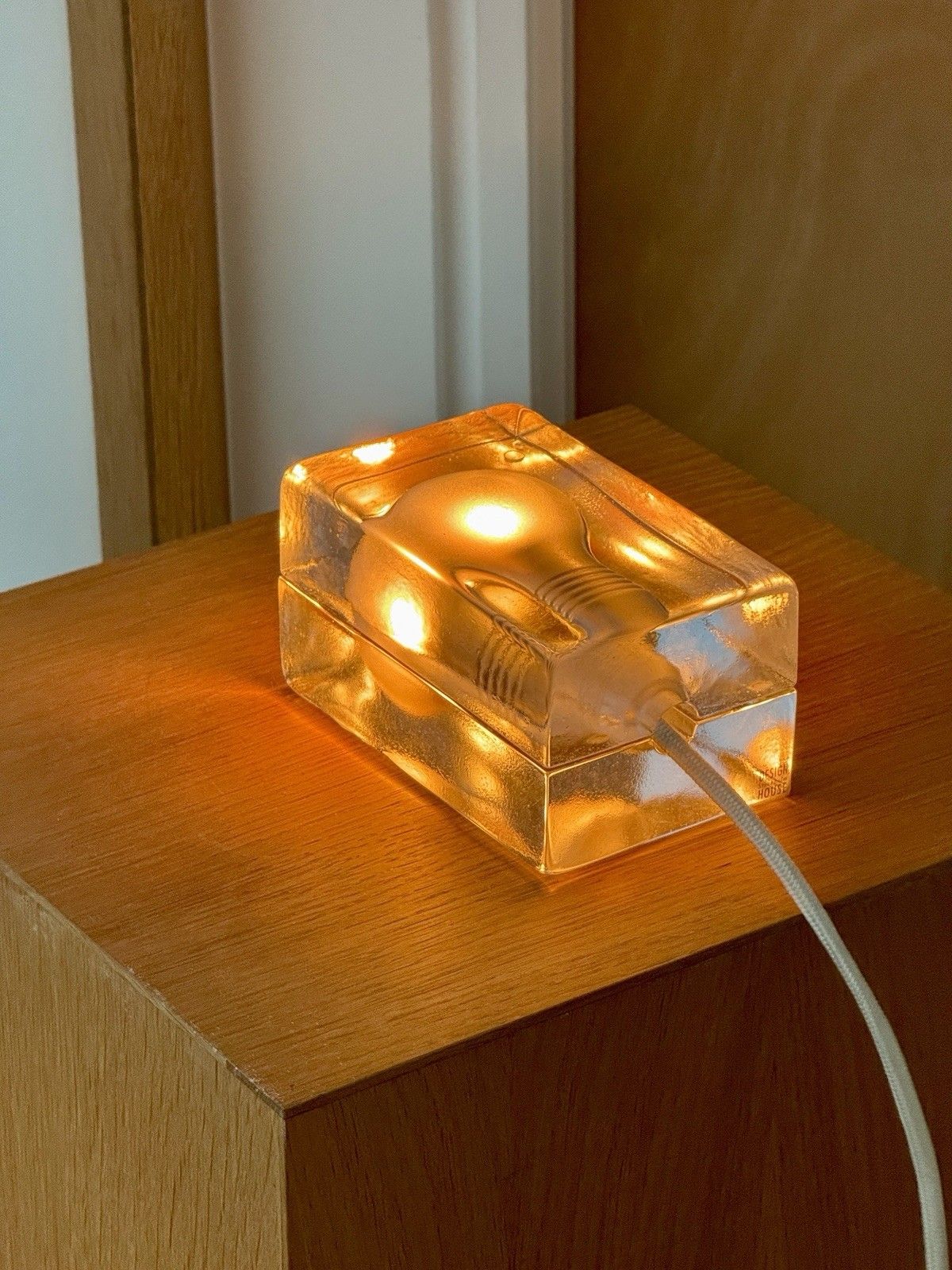 photo vinterior Genuine Design House Stockholm Block Lamp With White Cord Harri Koskinen Moma