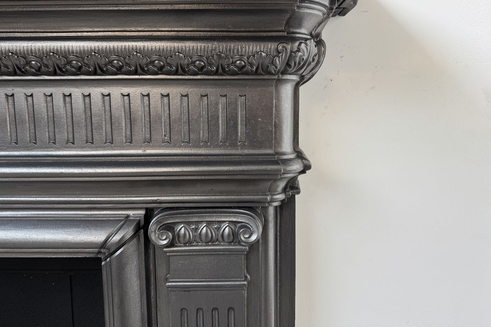 Large Antique Late Victorian Cast Iron Fireplace Surround photo vinterior