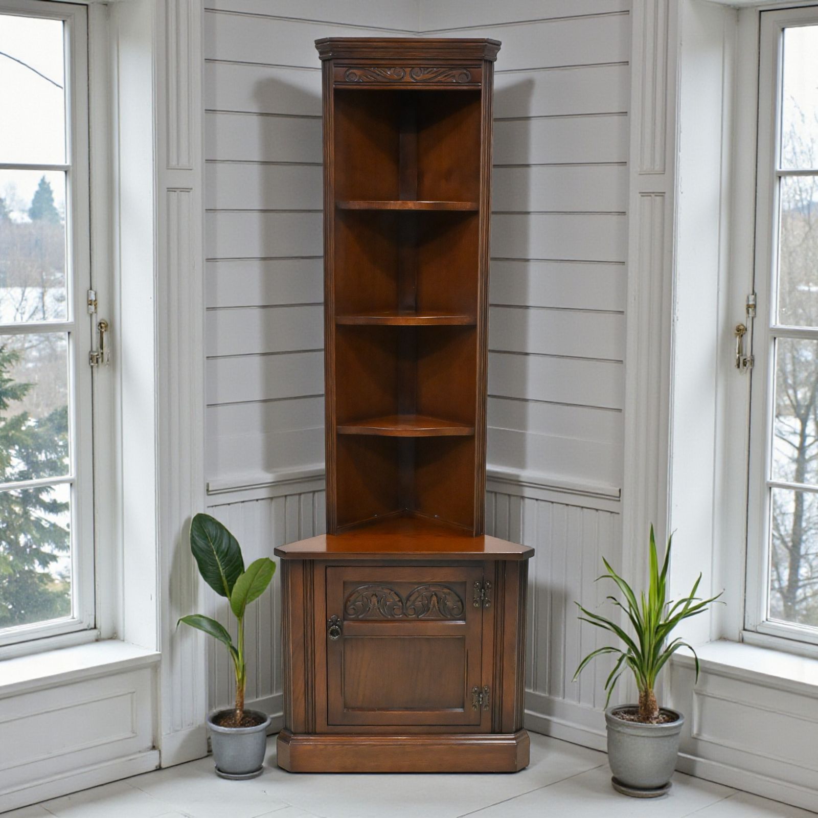 Old Charm Corner Unit With Cupboard And Shelves Carvings Tb Free Uk* Delivery