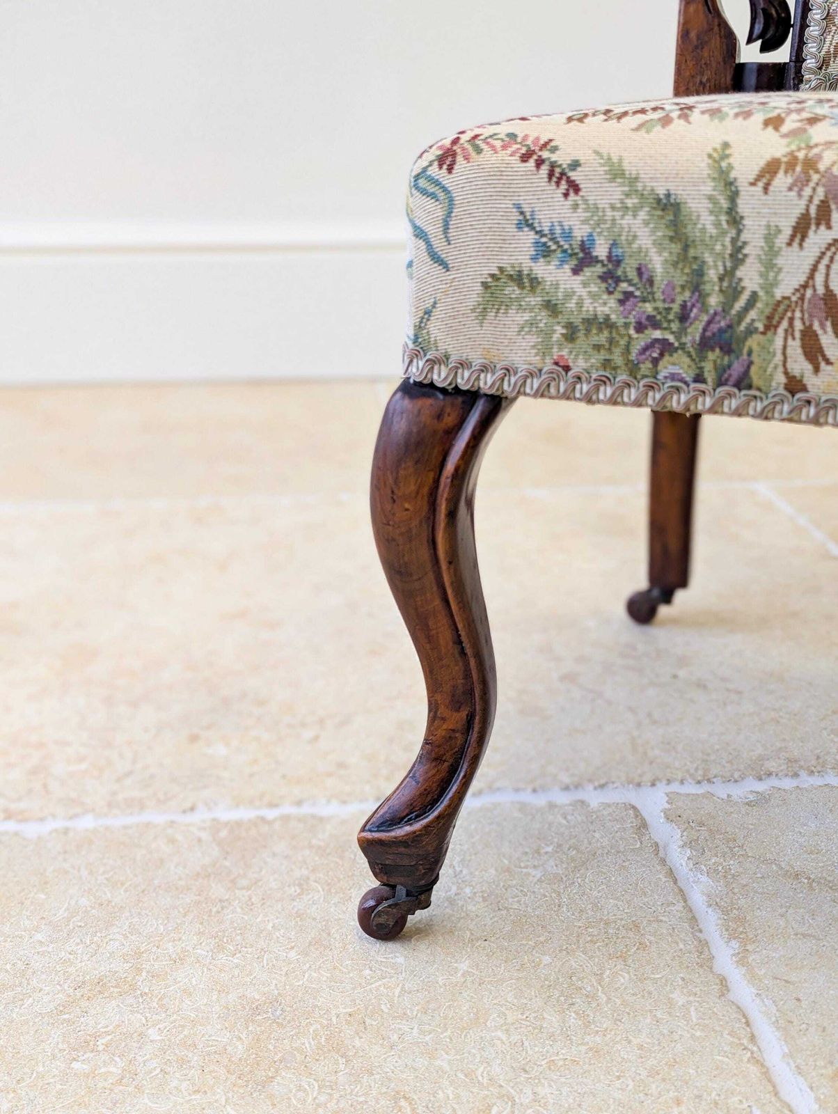 Antique Victorian Walnut Upholstered Side Chair C.1880 photo vinterior