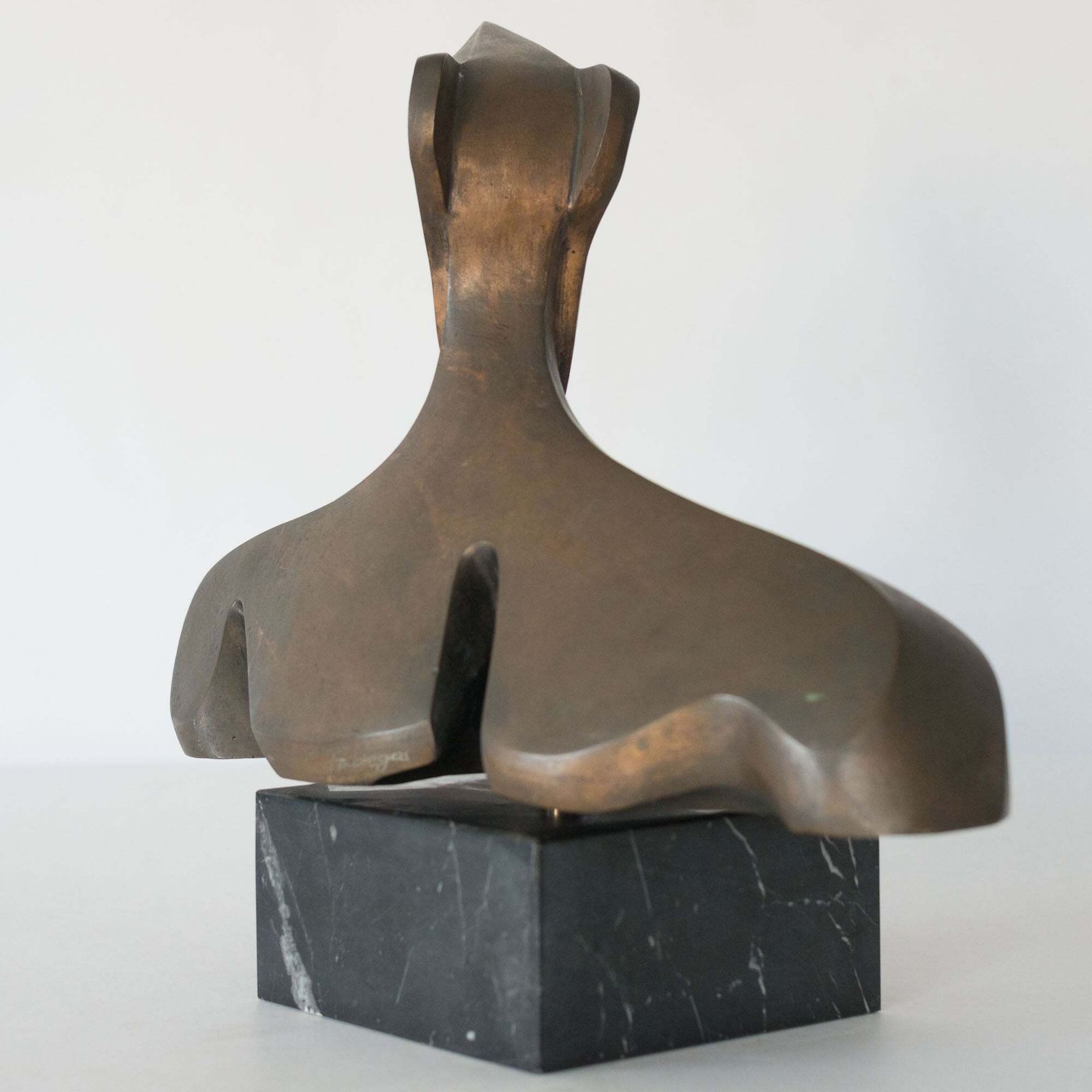 photo furniture Modernistisch Bronzen Buste – Gesigneerd Fabregat