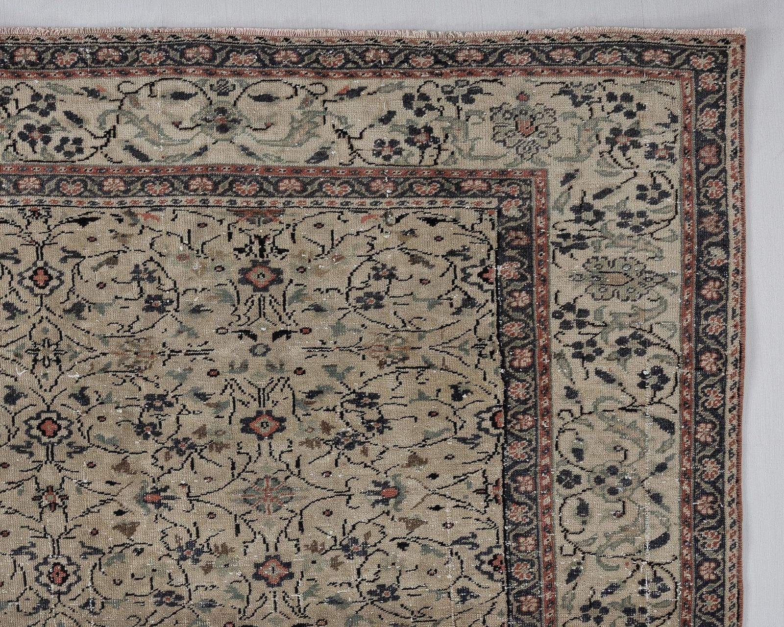 7x9 Vintage Rug, Turkish Rug Low Pile Beige Floral Boho Traditional Handwoven Wool, photo vintage