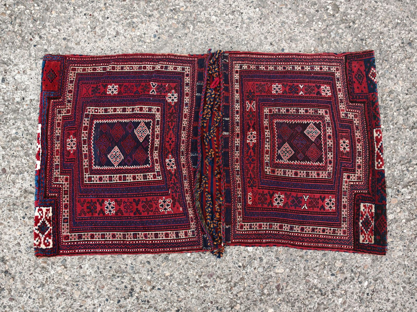 Antique Bakhtiari Saddle Bag For Camel In Natural Dyed Wool, West Asia 1920s photo 1300.0