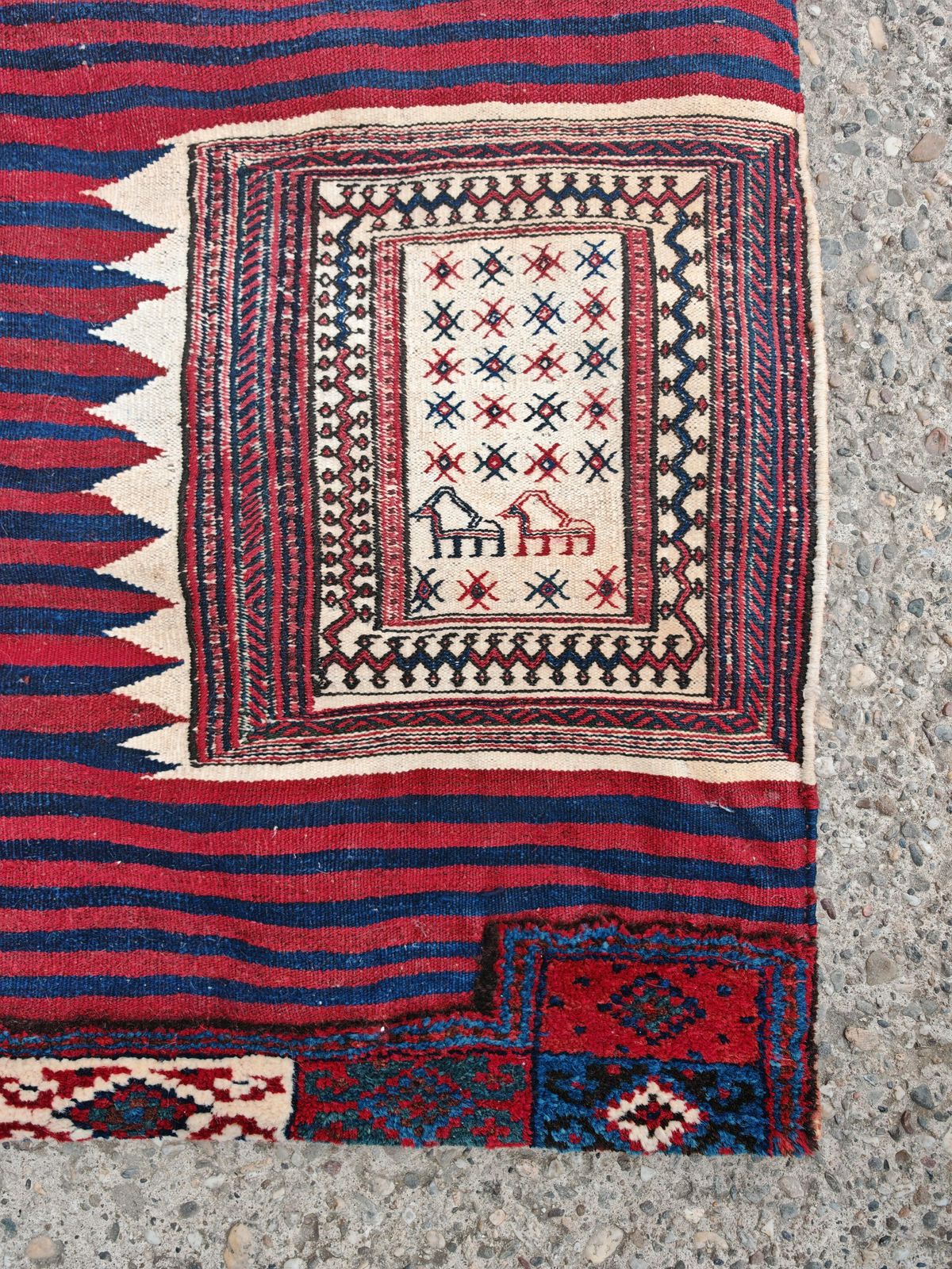 Textiles Antique Bakhtiari Saddle Bag For Camel In Natural Dyed Wool, West Asia 1920s photo