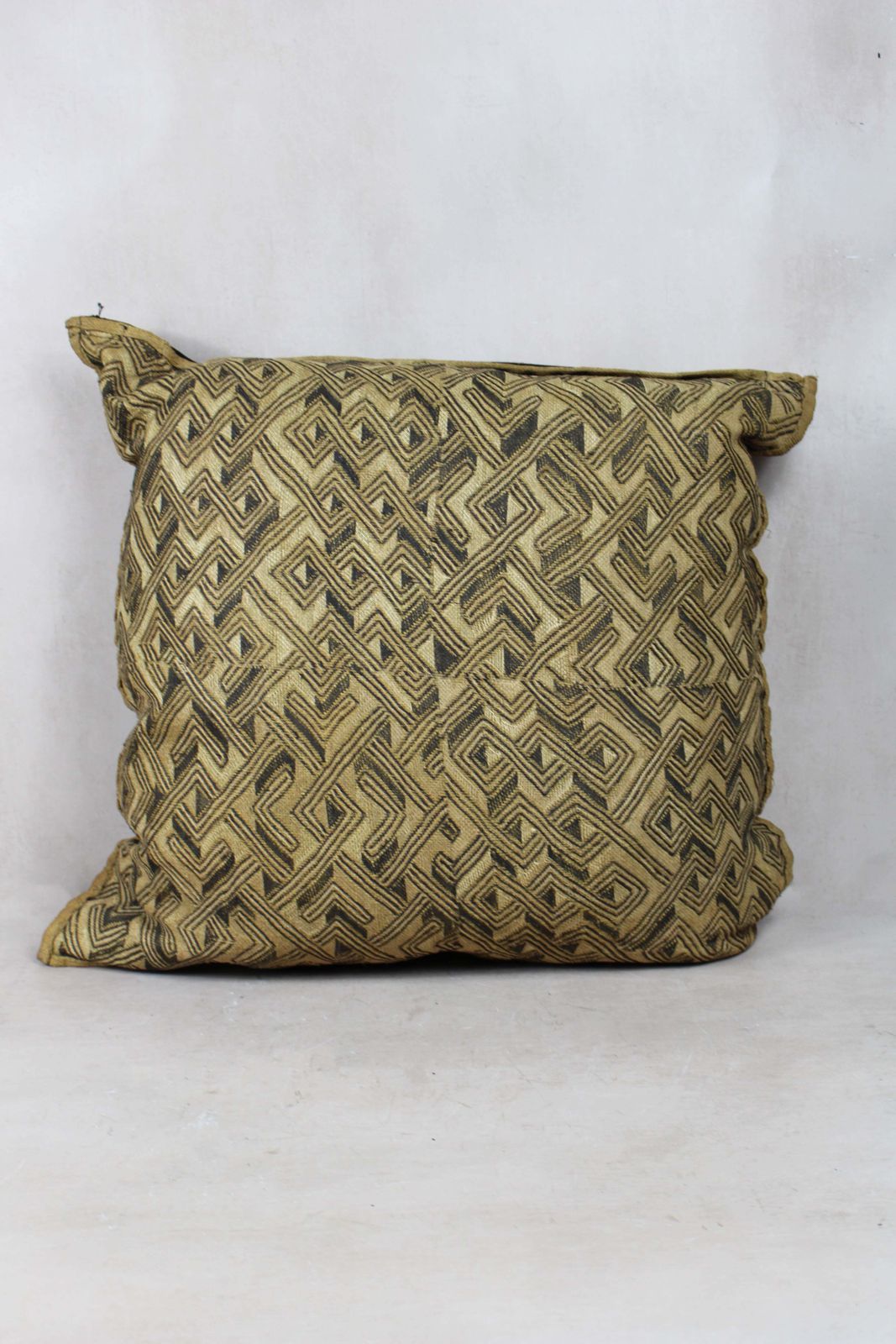 Vintage Showa Cloth Cushion   25.10 photo furniture