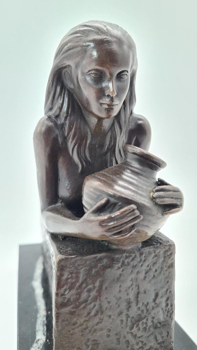 photo for sale 20th Century Bronze Aquarius Woman Figure From Pino, 1970s